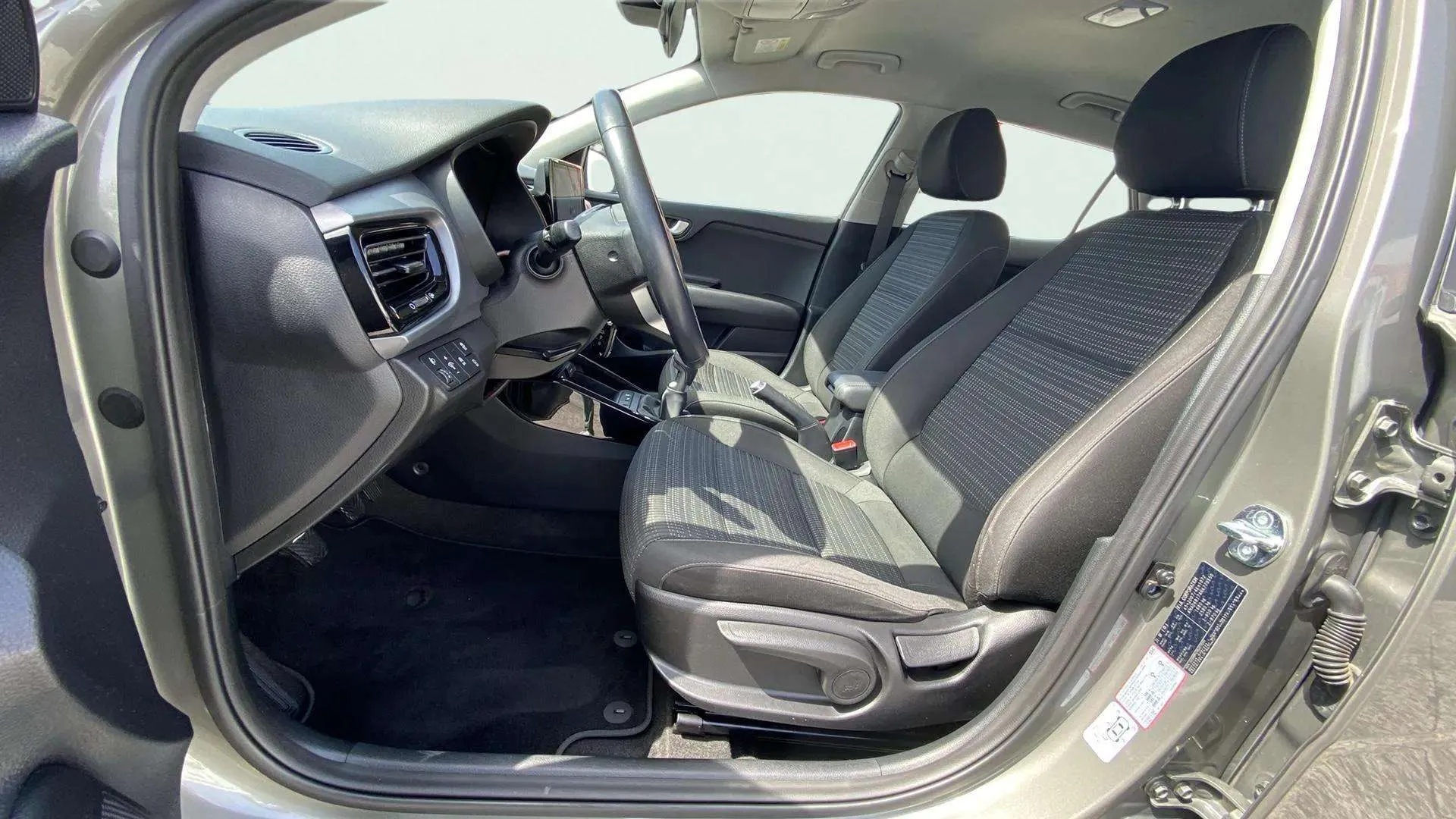 Kia Stonic 1.0 T-GDi MHEV Drive - foto 14