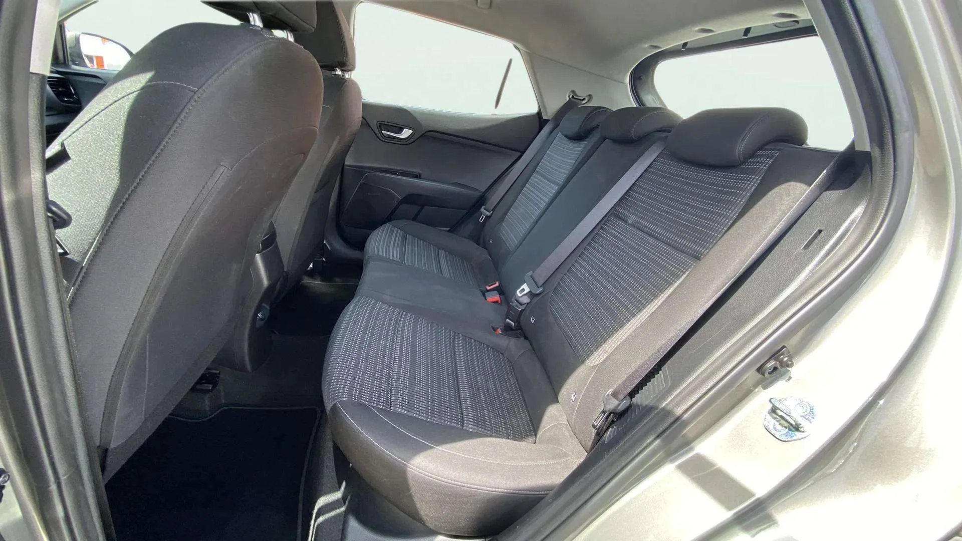 Kia Stonic 1.0 T-GDi MHEV Drive - foto 15