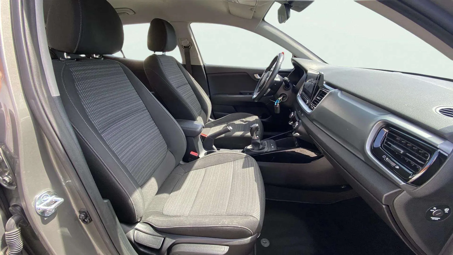Kia Stonic 1.0 T-GDi MHEV Drive - foto 16