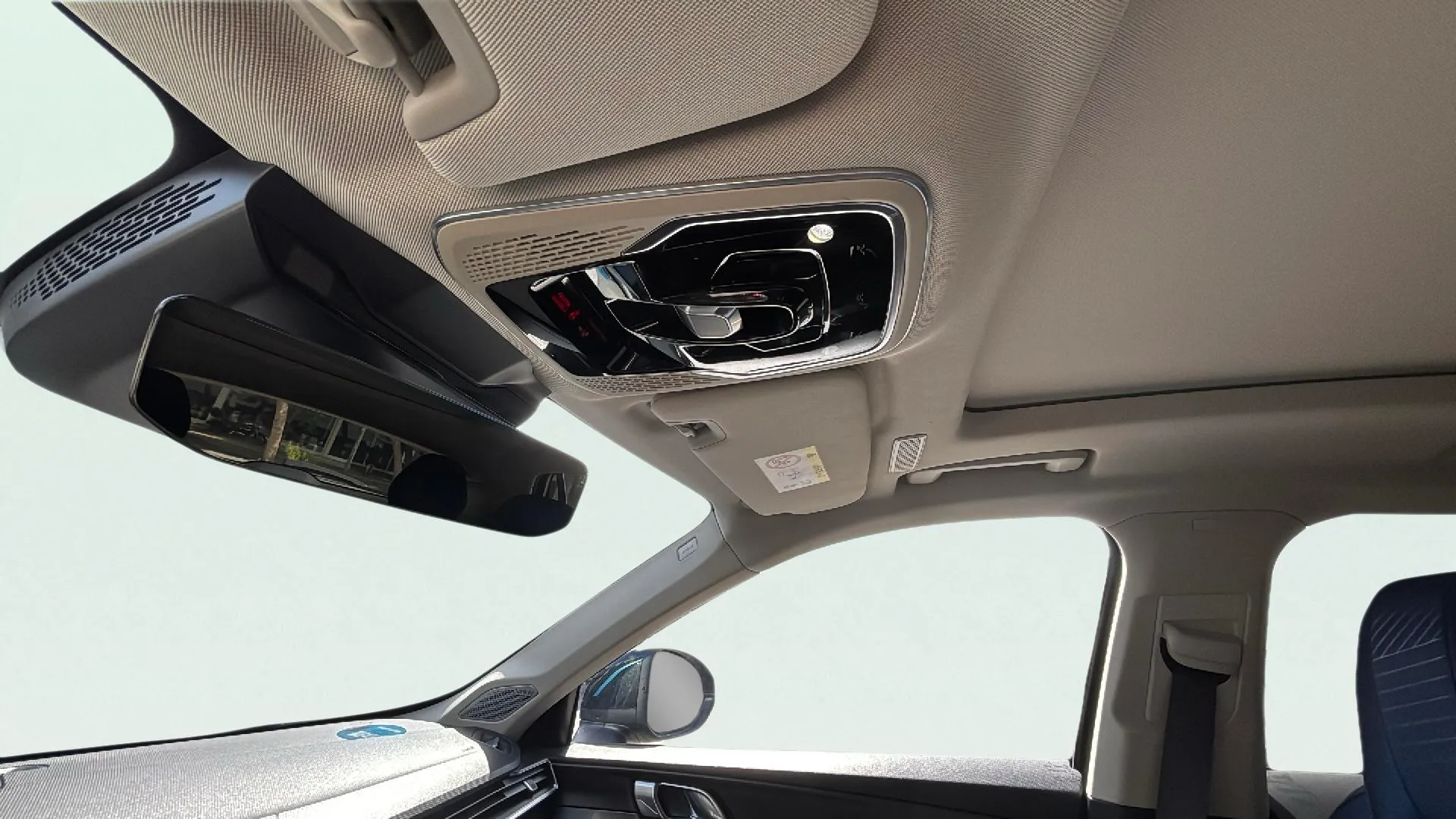 Lynk & Co 01 1.5 PHEV - foto 28