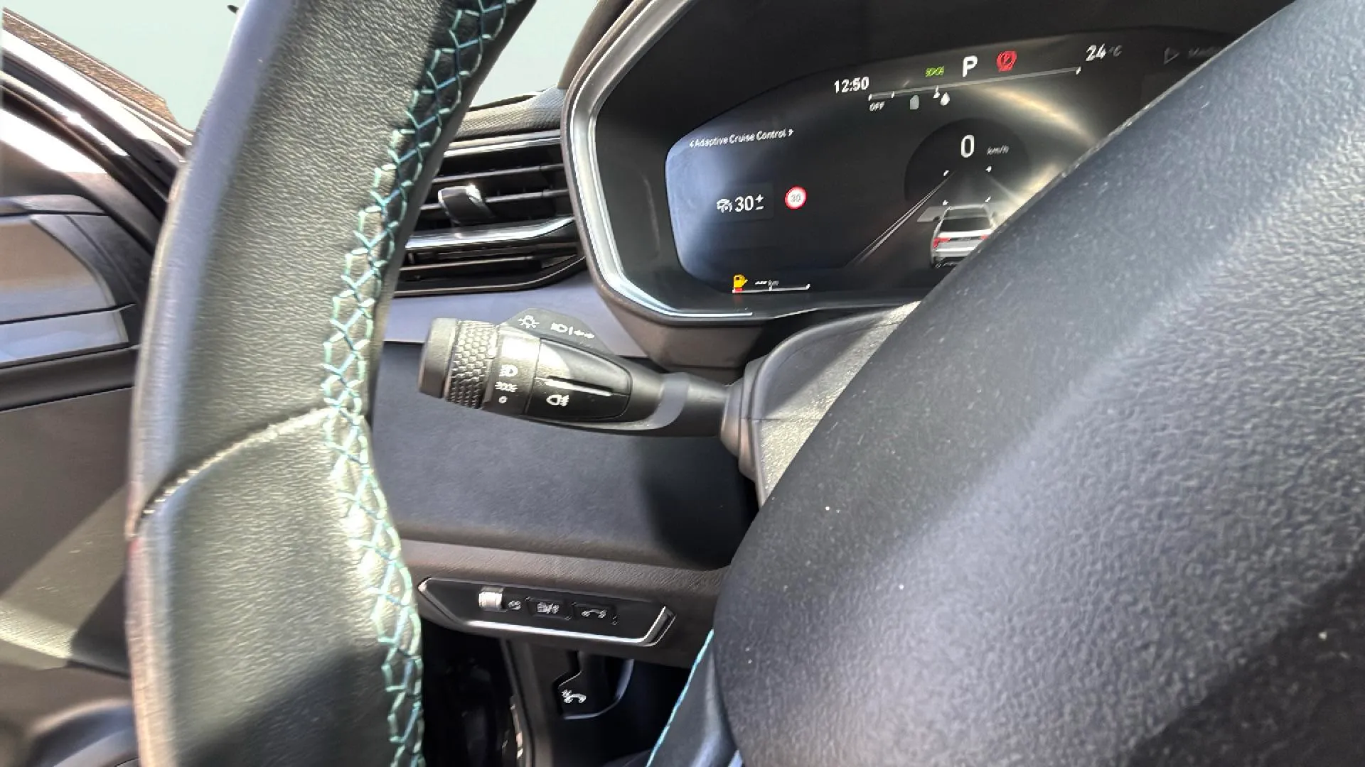 Lynk & Co 01 1.5 PHEV - foto 24