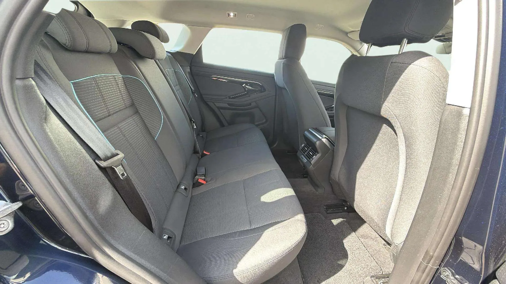 Land Rover Range Rover Evoque 2.0 D163 R-Dynamic 4WD MHEV - foto 21