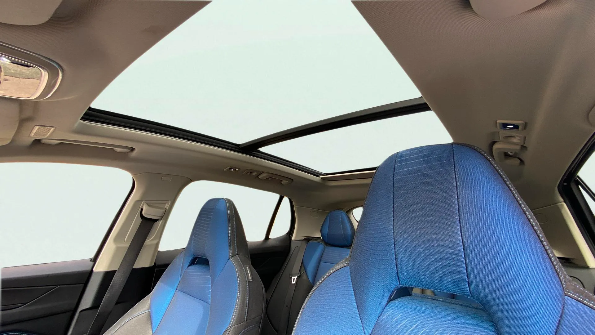 Lynk & Co 01 1.5 PHEV - foto 13