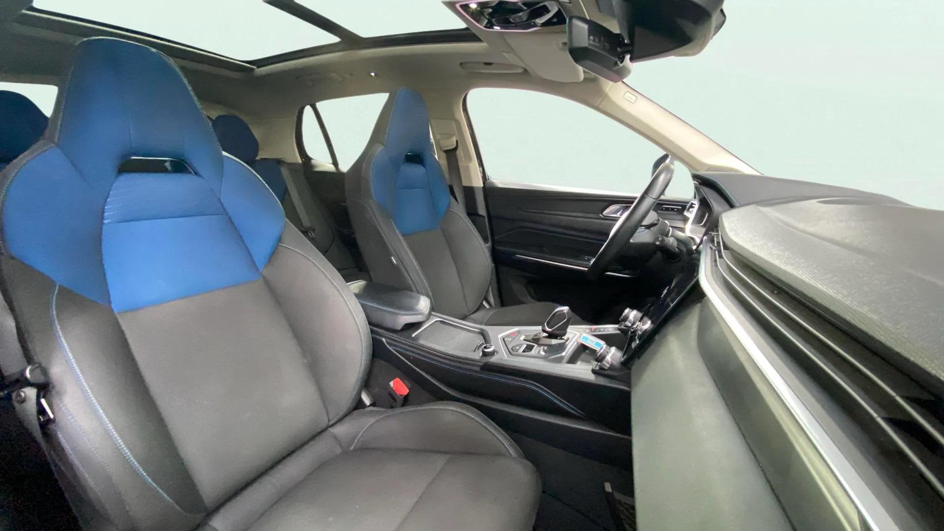 Lynk & Co 01 1.5 PHEV - foto 11