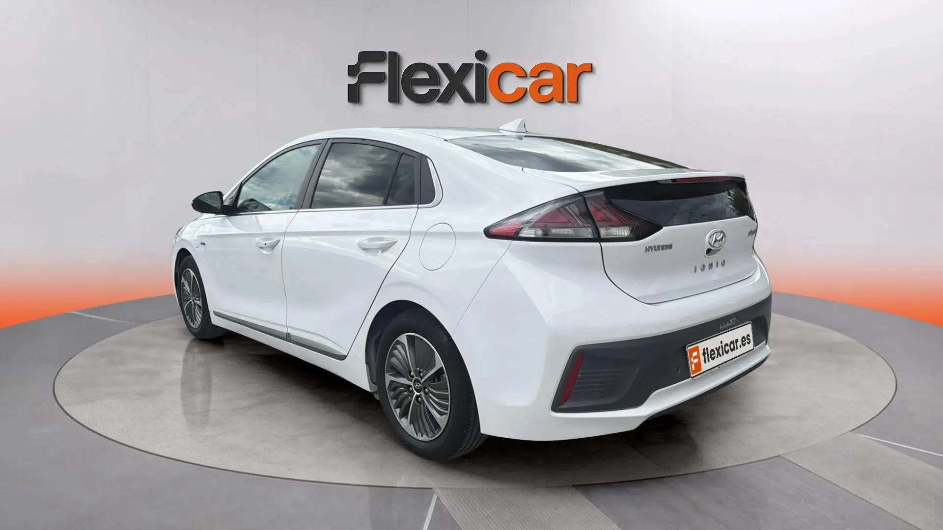 Hyundai Ioniq 1.6 GDI PHEV Klass DT - foto 25