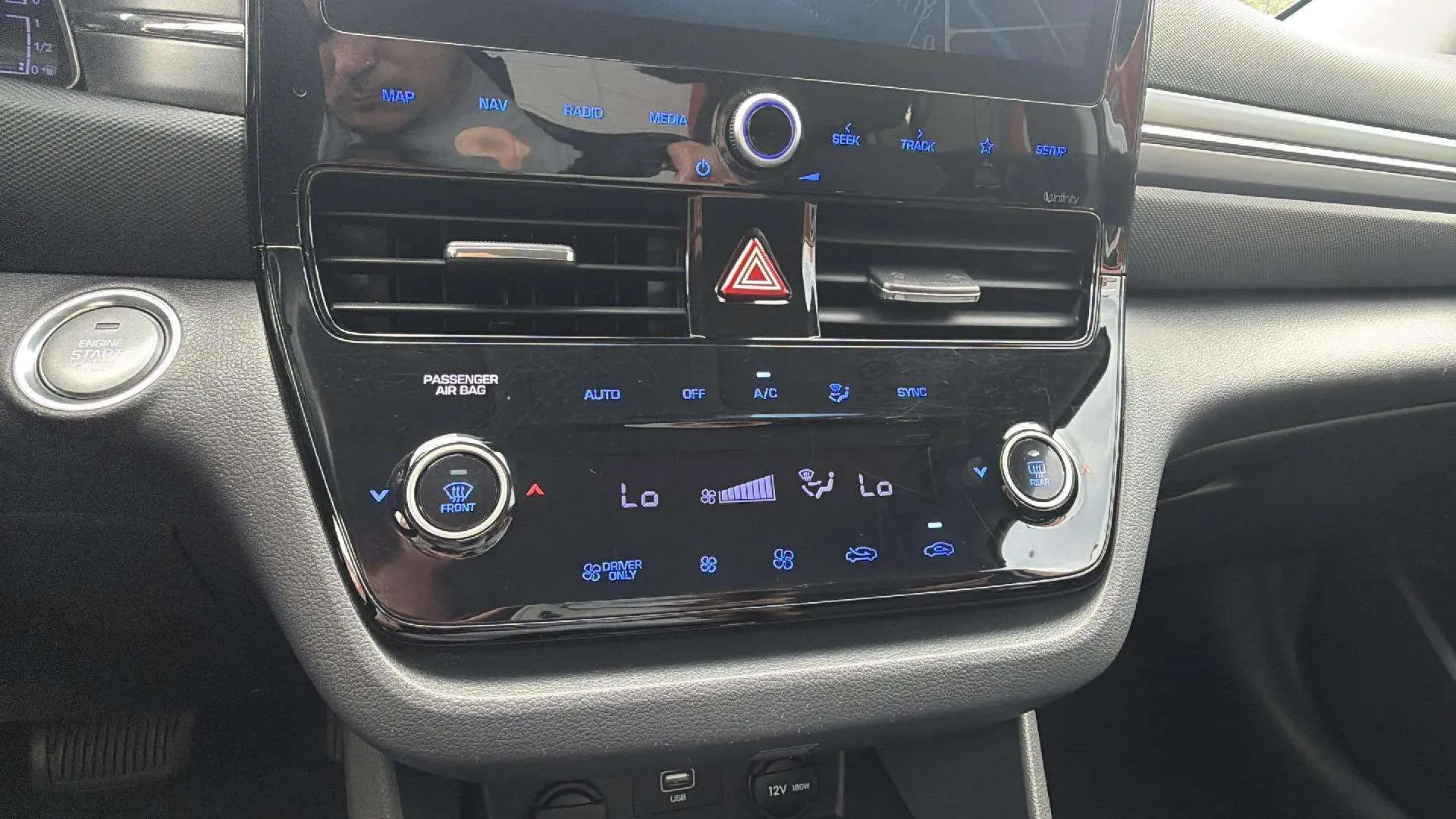 Hyundai Ioniq 1.6 GDI PHEV Klass DT - foto 16