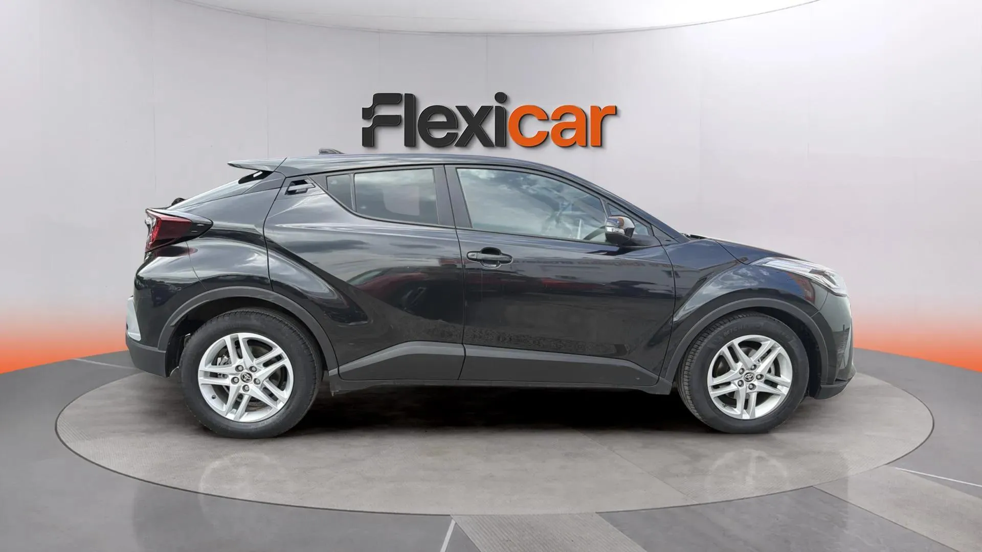 Toyota C-HR 1.8 125H Active - foto 8