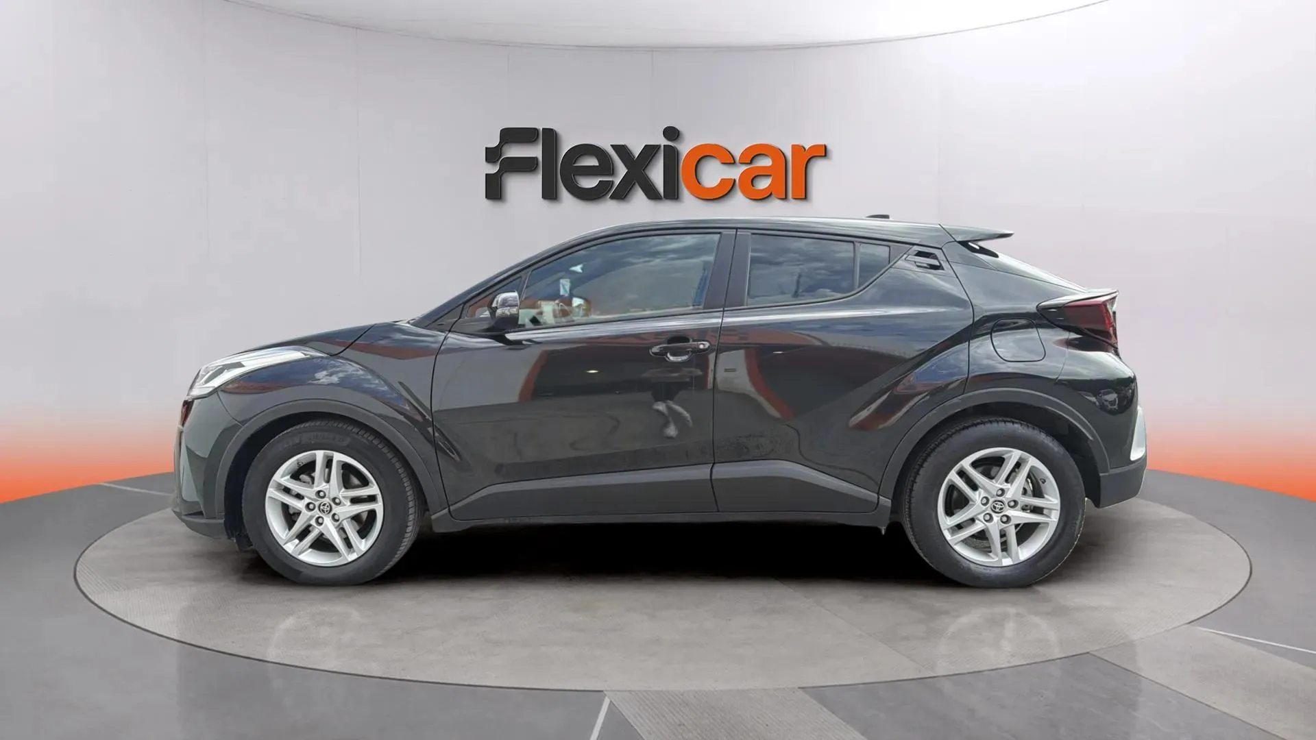 Toyota C-HR 1.8 125H Active - foto 4
