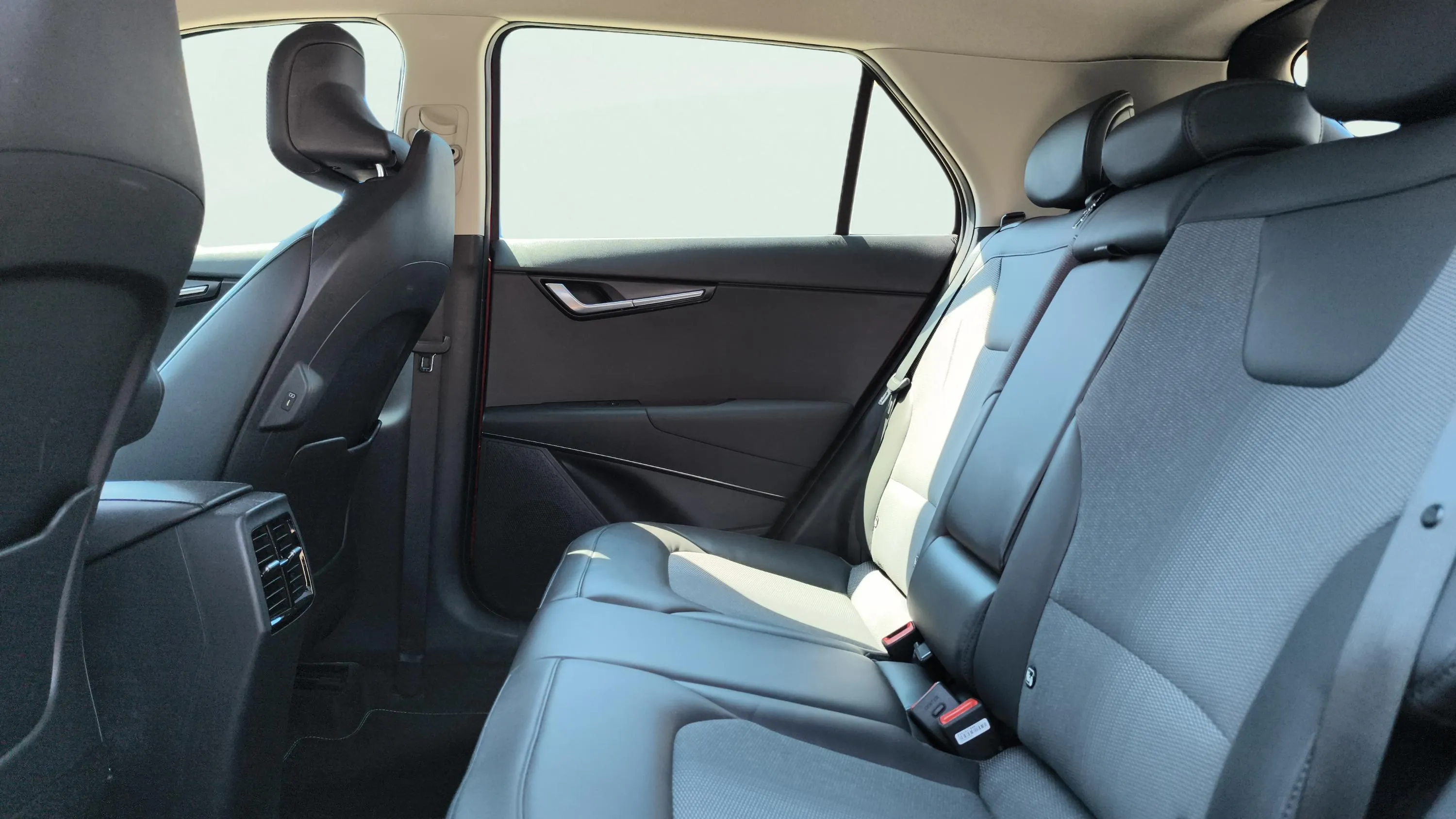 Kia Niro 1.6 GDi HEV Drive - foto 18
