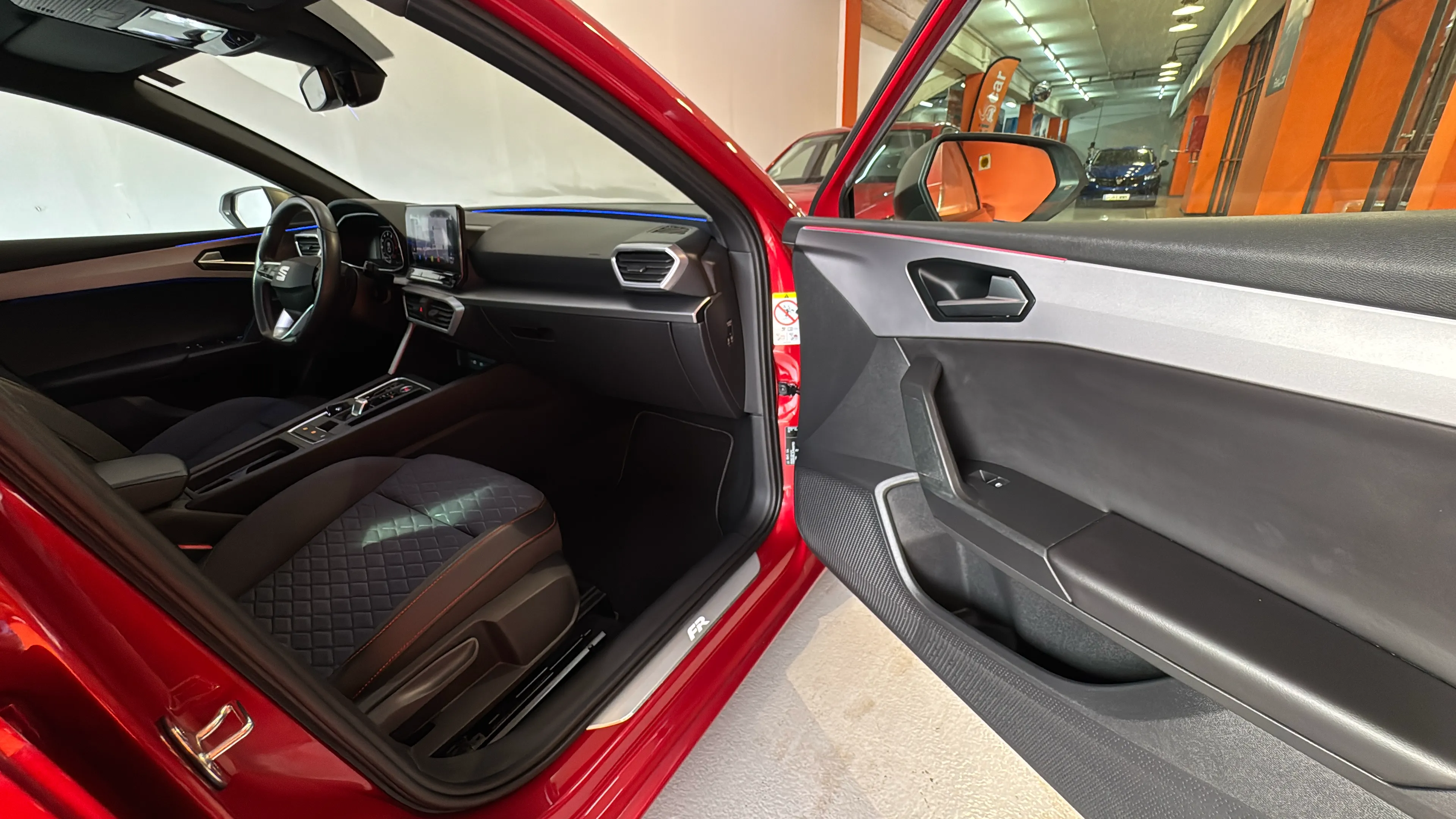 SEAT León 1.5 eTSI DSG-7 FR Go L - foto 30