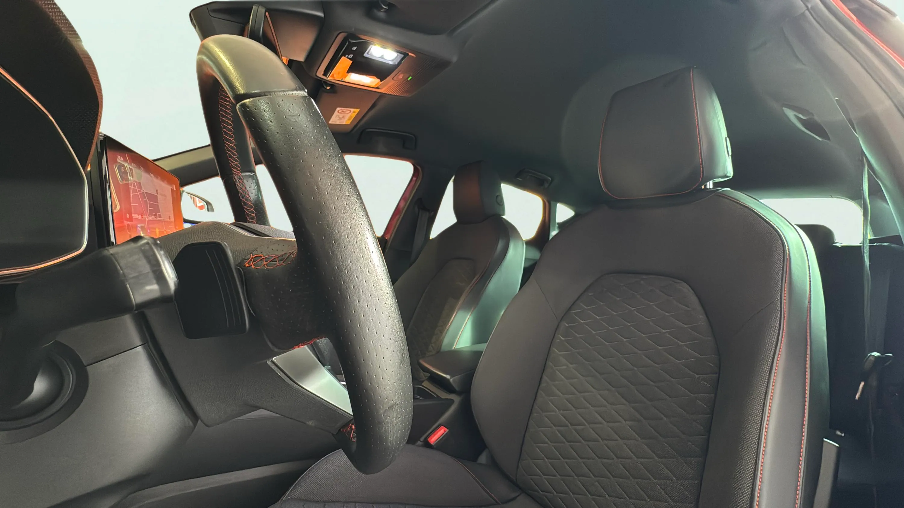 SEAT León 1.5 eTSI DSG-7 FR Go L - foto 16