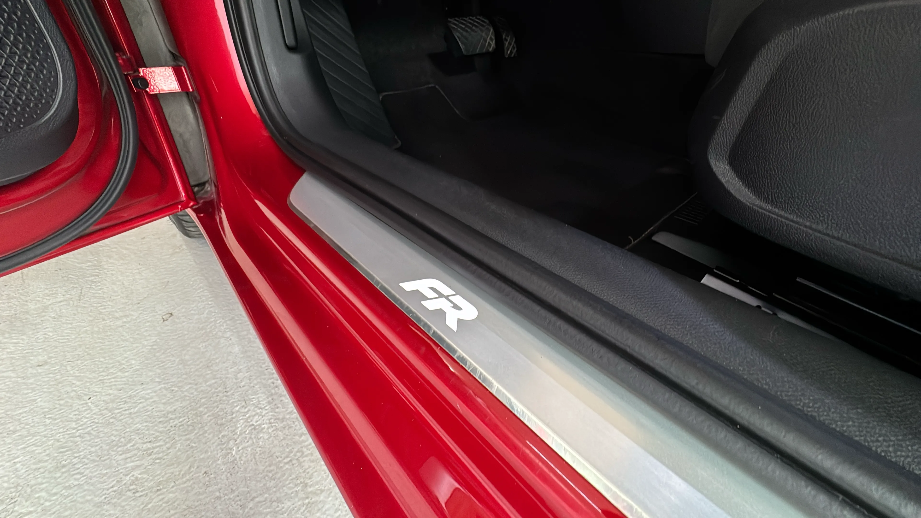 SEAT León 1.5 eTSI DSG-7 FR Go L - foto 17