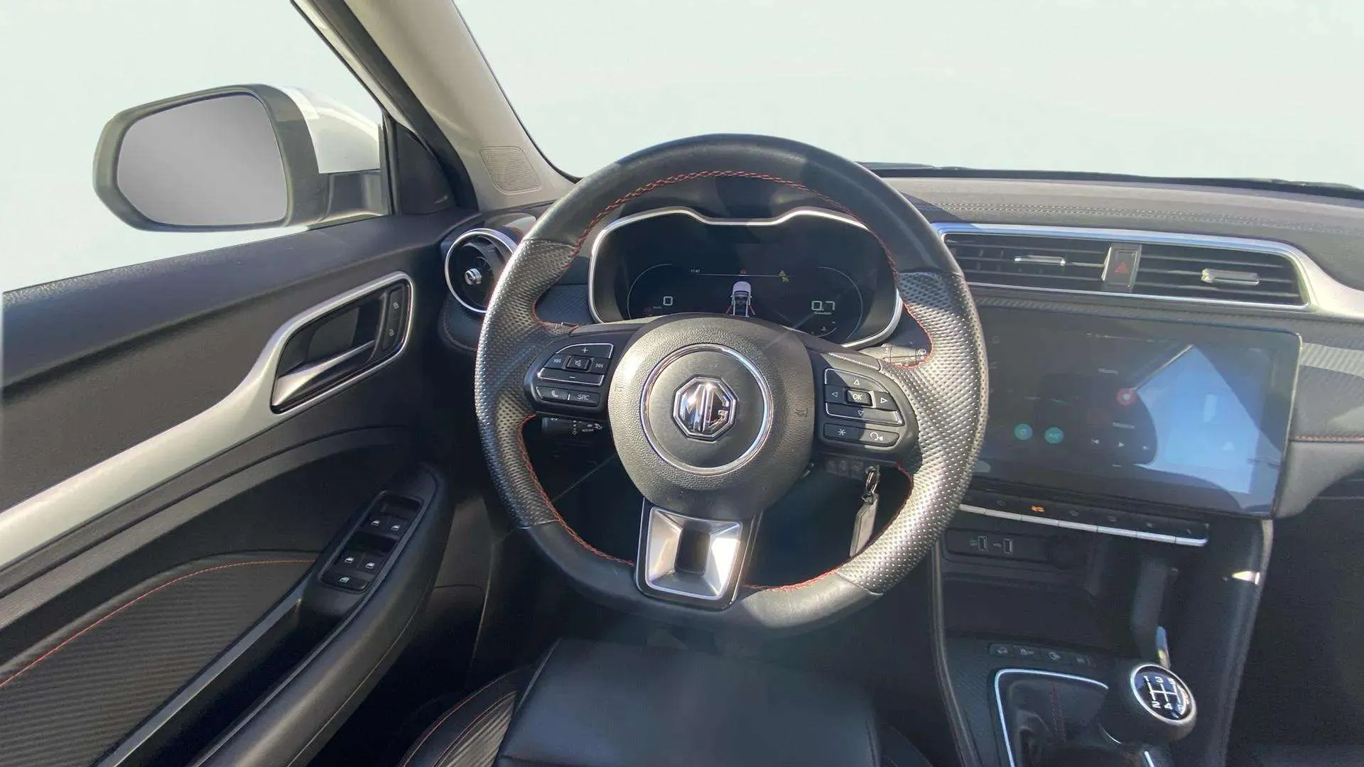 MG ZS 1.5 Luxury - foto 12