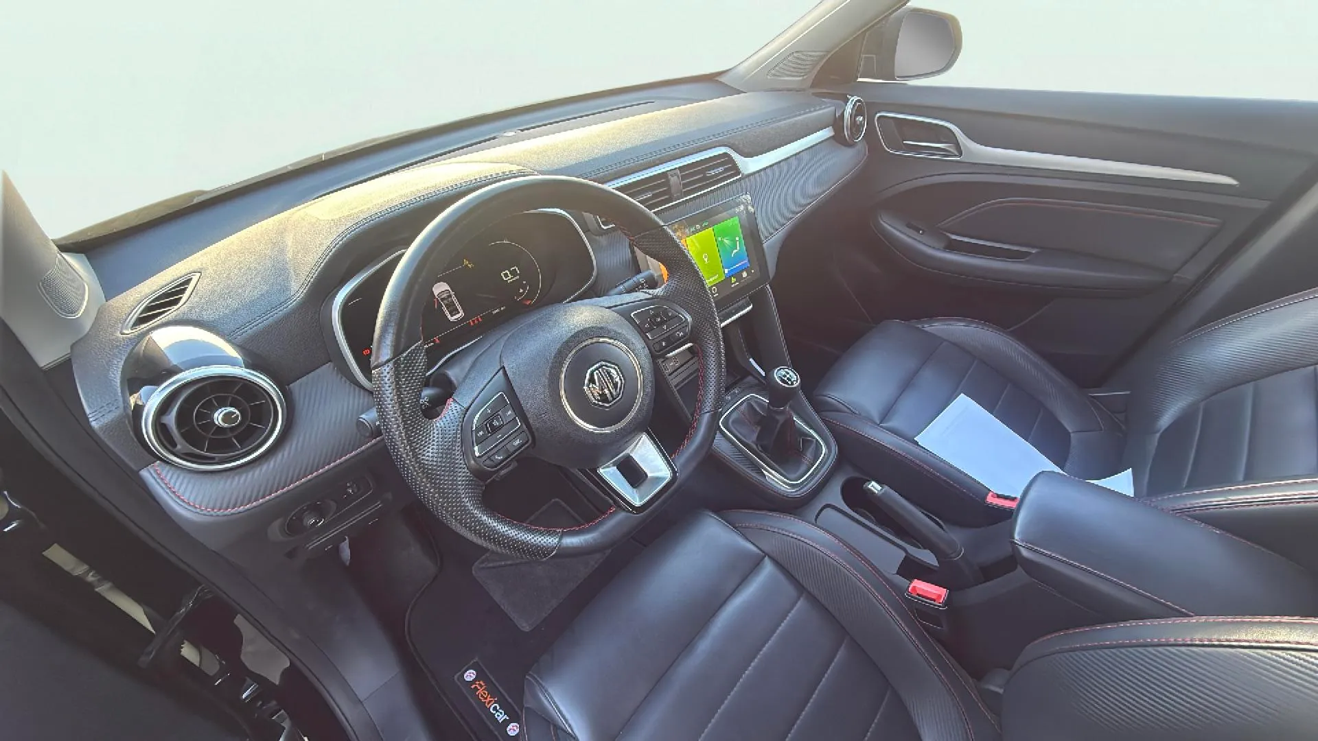 MG ZS 1.5 Luxury - foto 13