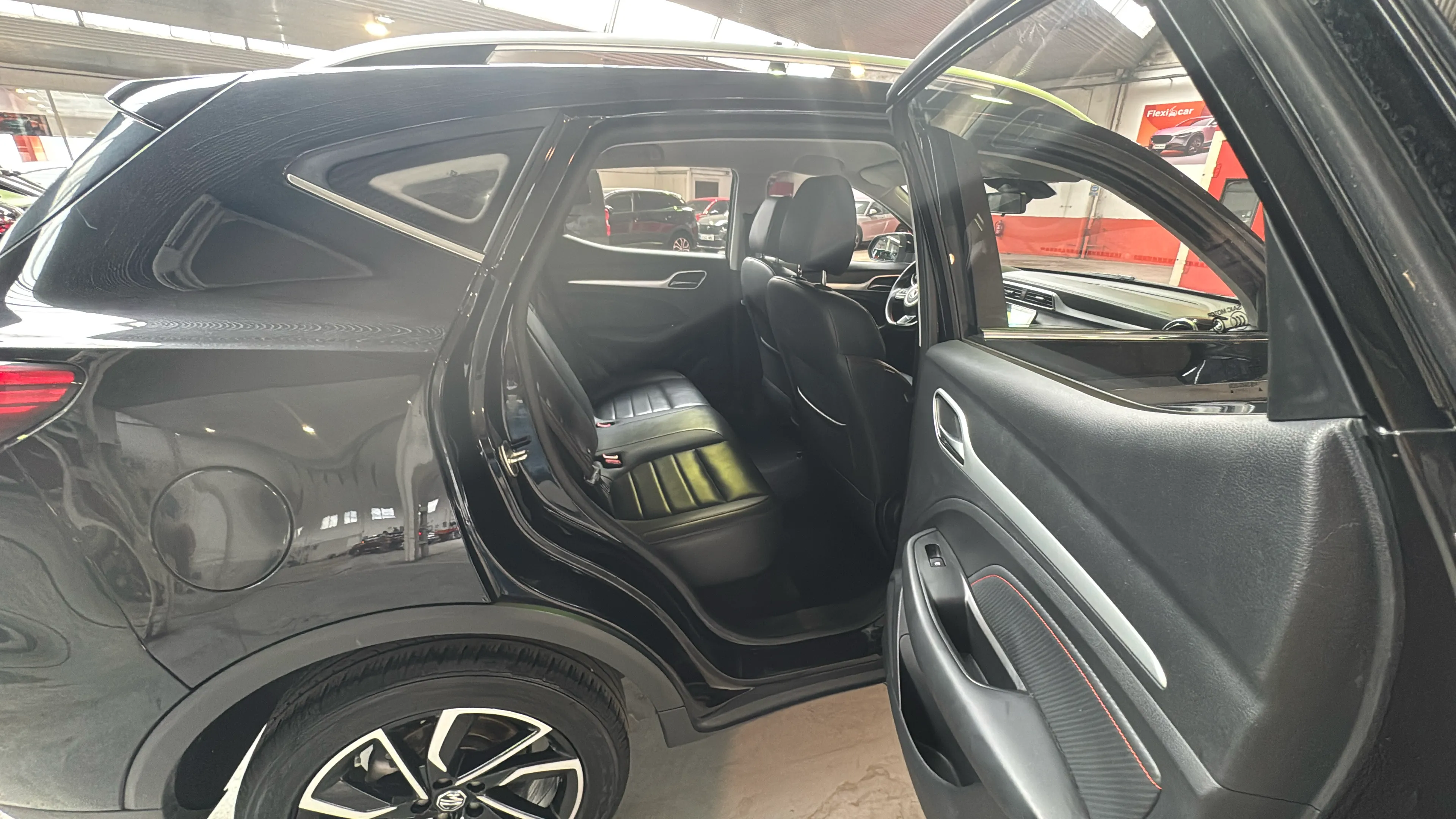 MG ZS 1.5 Luxury - foto 14
