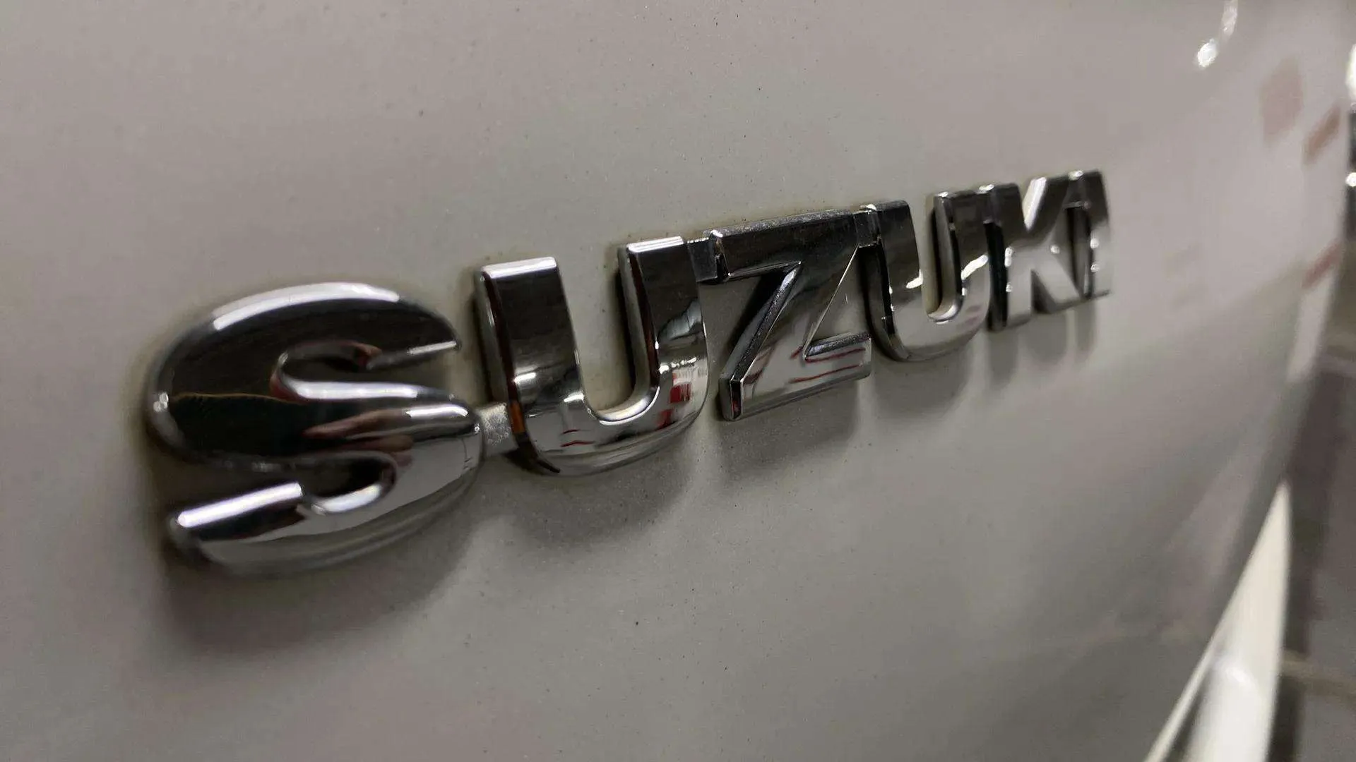 Suzuki Swift 1.2 GLE 4WD - foto 30