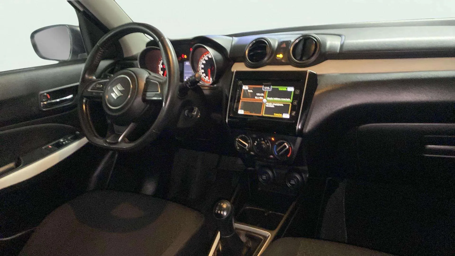 Suzuki Swift 1.2 GLE 4WD - foto 27