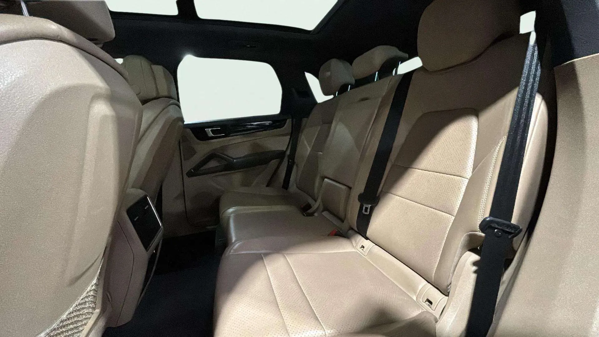 Porsche Cayenne E-Hybrid - foto 13