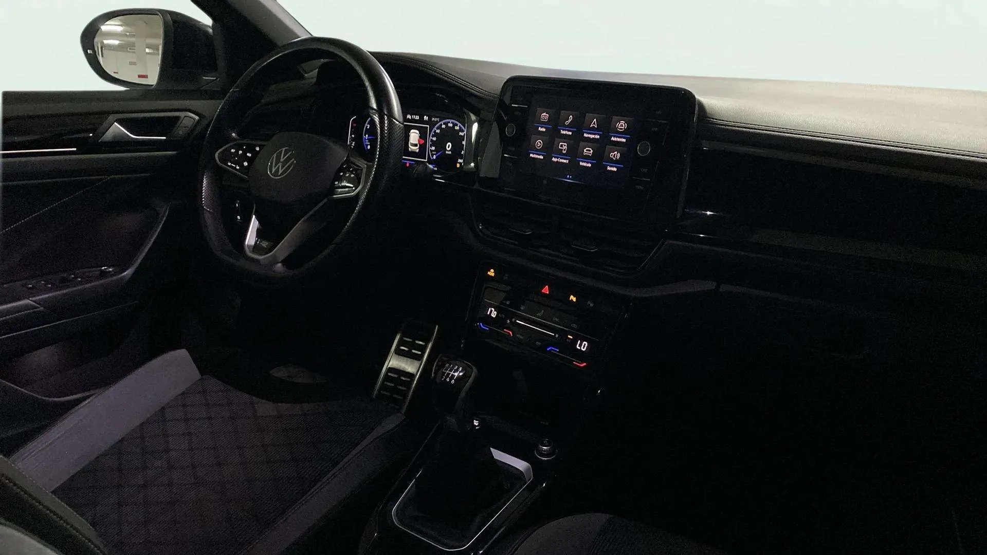 Volkswagen T-Roc Advance R-Line 1.5 TSI - foto 22