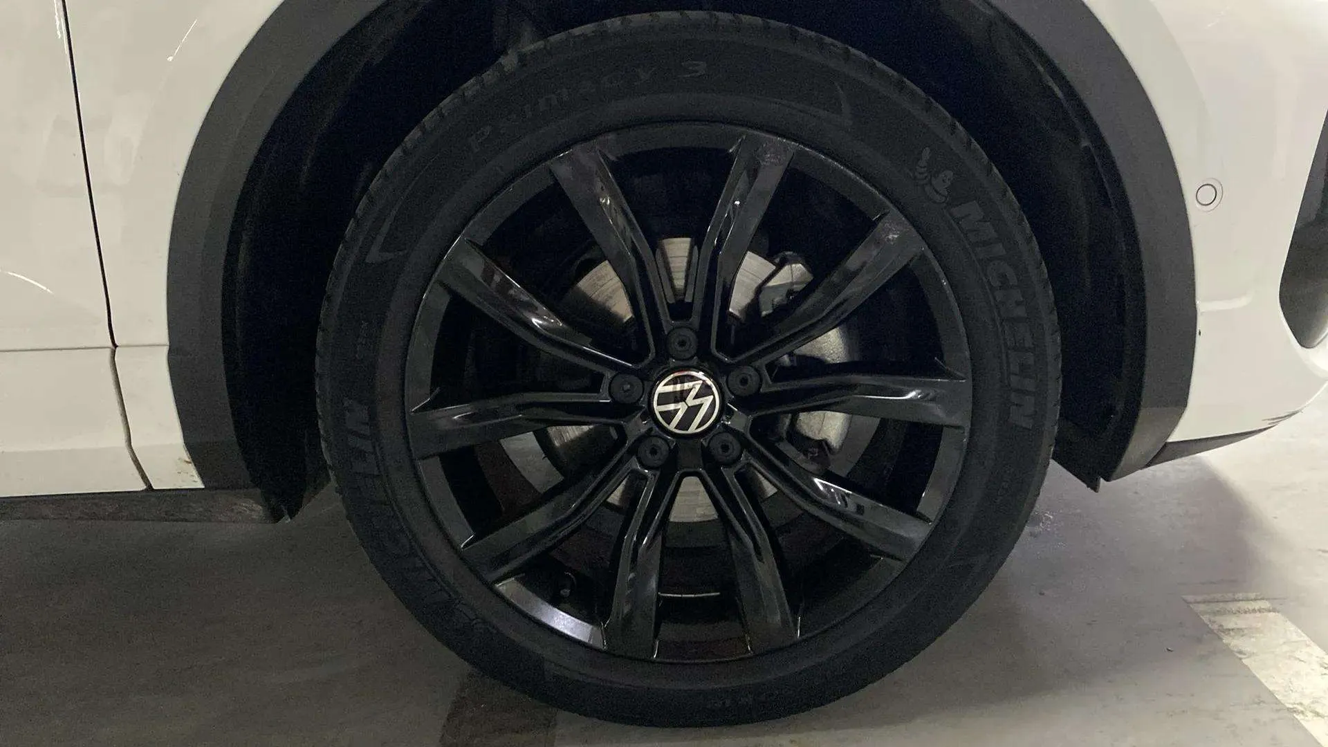 Volkswagen T-Roc Advance R-Line 1.5 TSI - foto 31