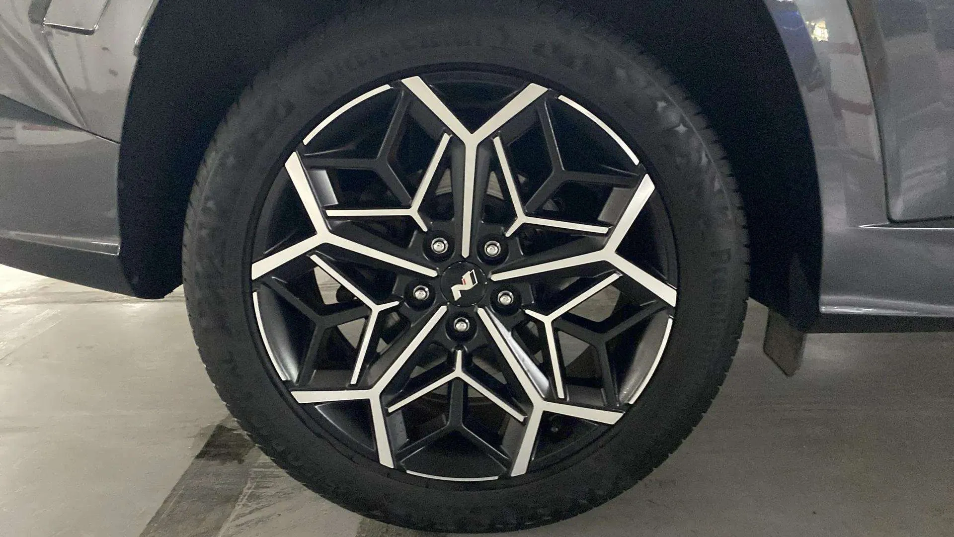 Hyundai Tucson 1.6 T-GDi 48V Tecno Sky DCT - foto 30
