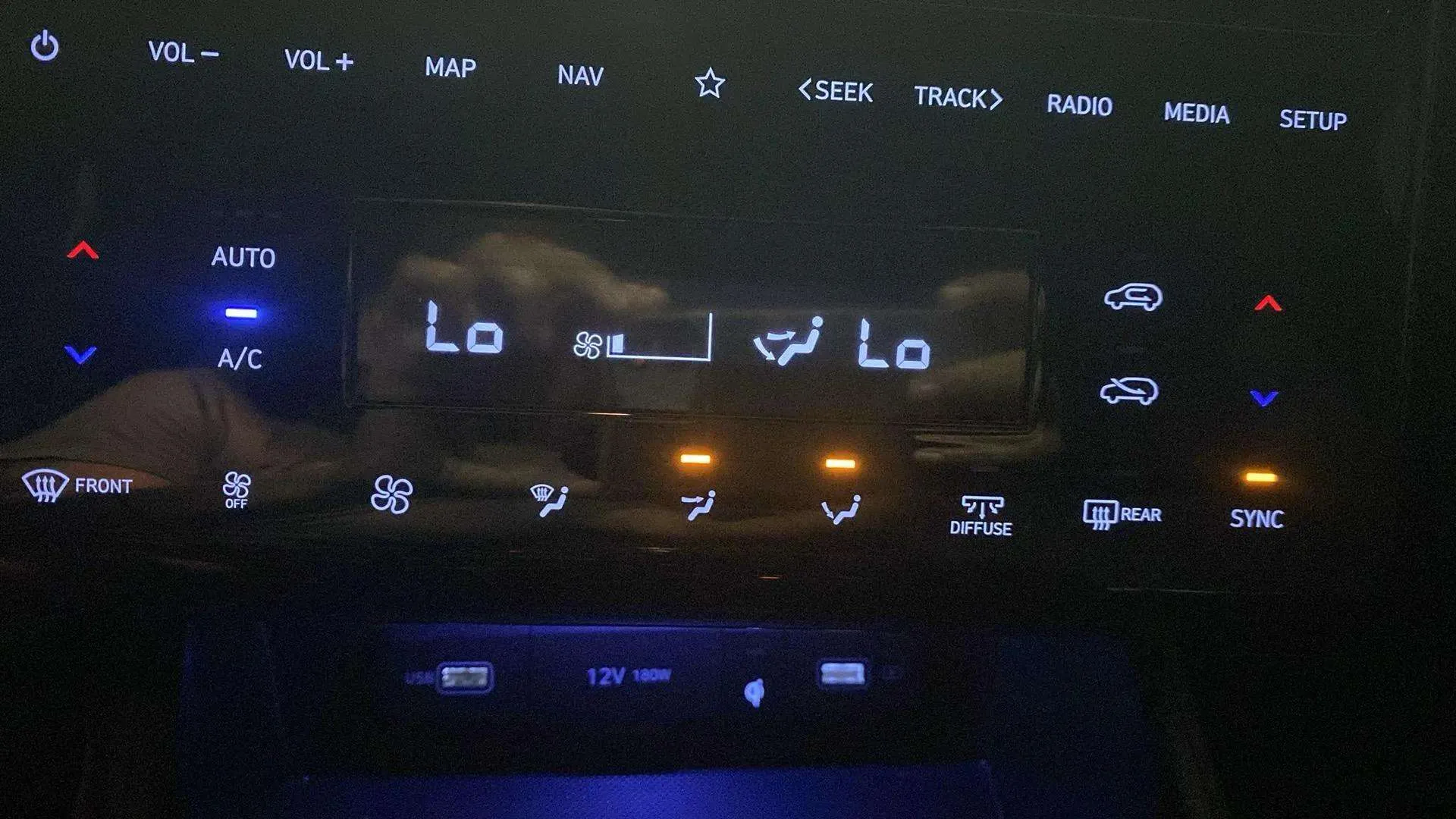Hyundai Tucson 1.6 T-GDi 48V Tecno Sky DCT - foto 17