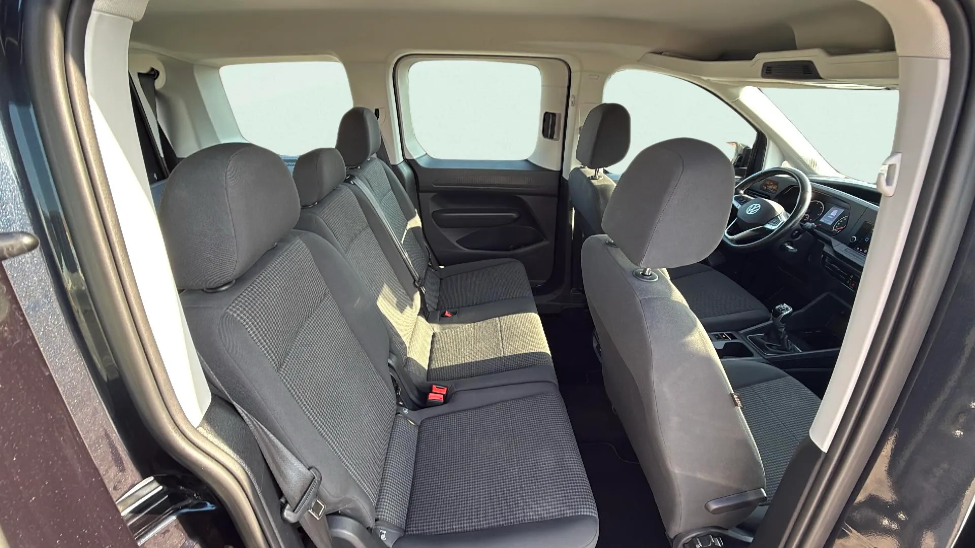 Volkswagen Caddy California 2.0 TDI - foto 20