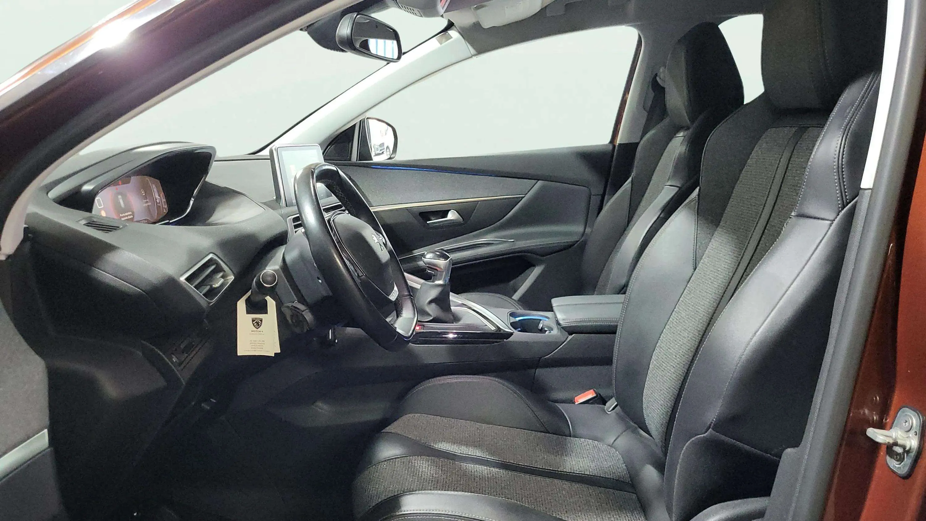 Peugeot 3008 1.5L BlueHDi Allure - foto 7
