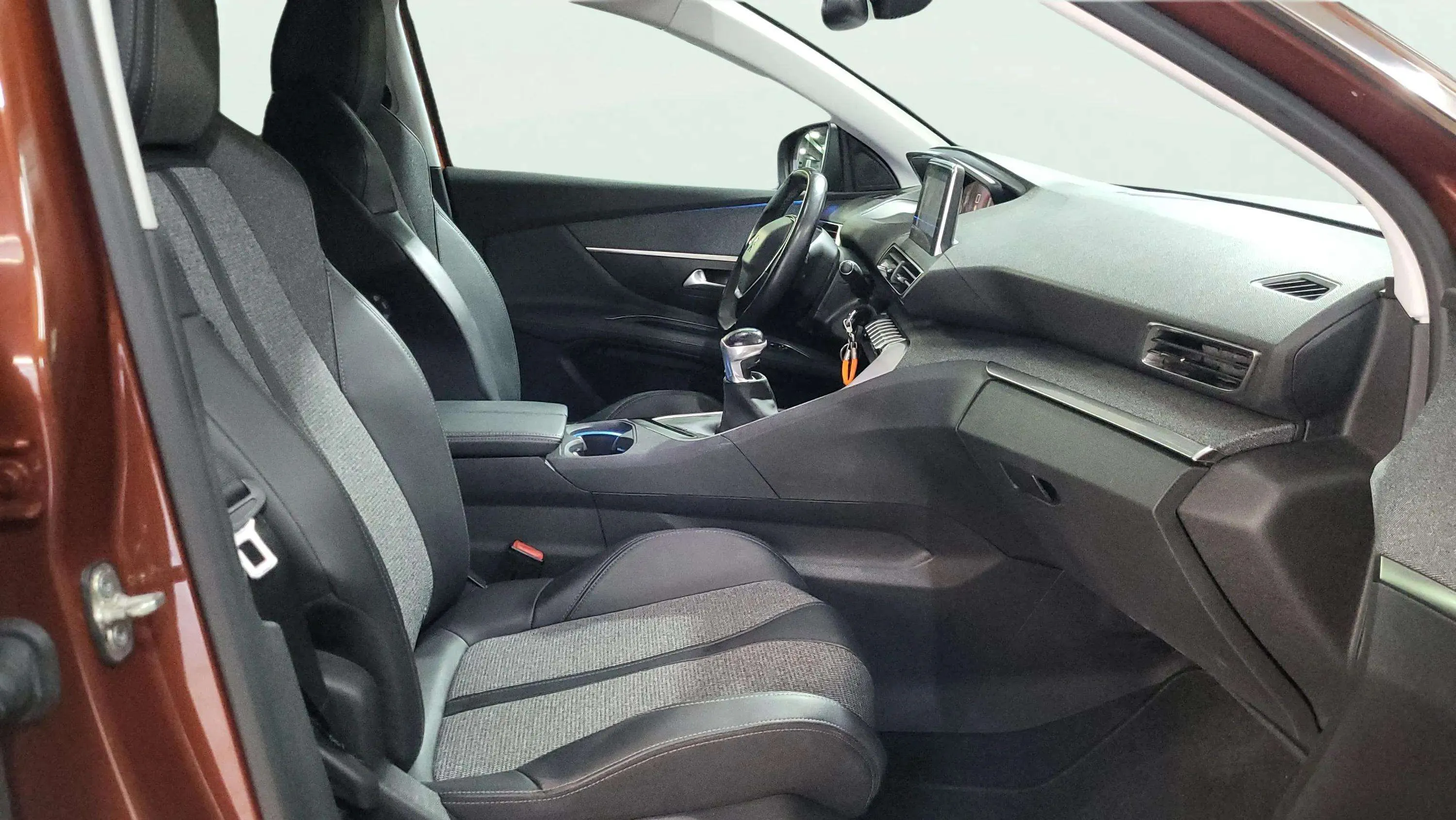 Peugeot 3008 1.5L BlueHDi Allure - foto 9
