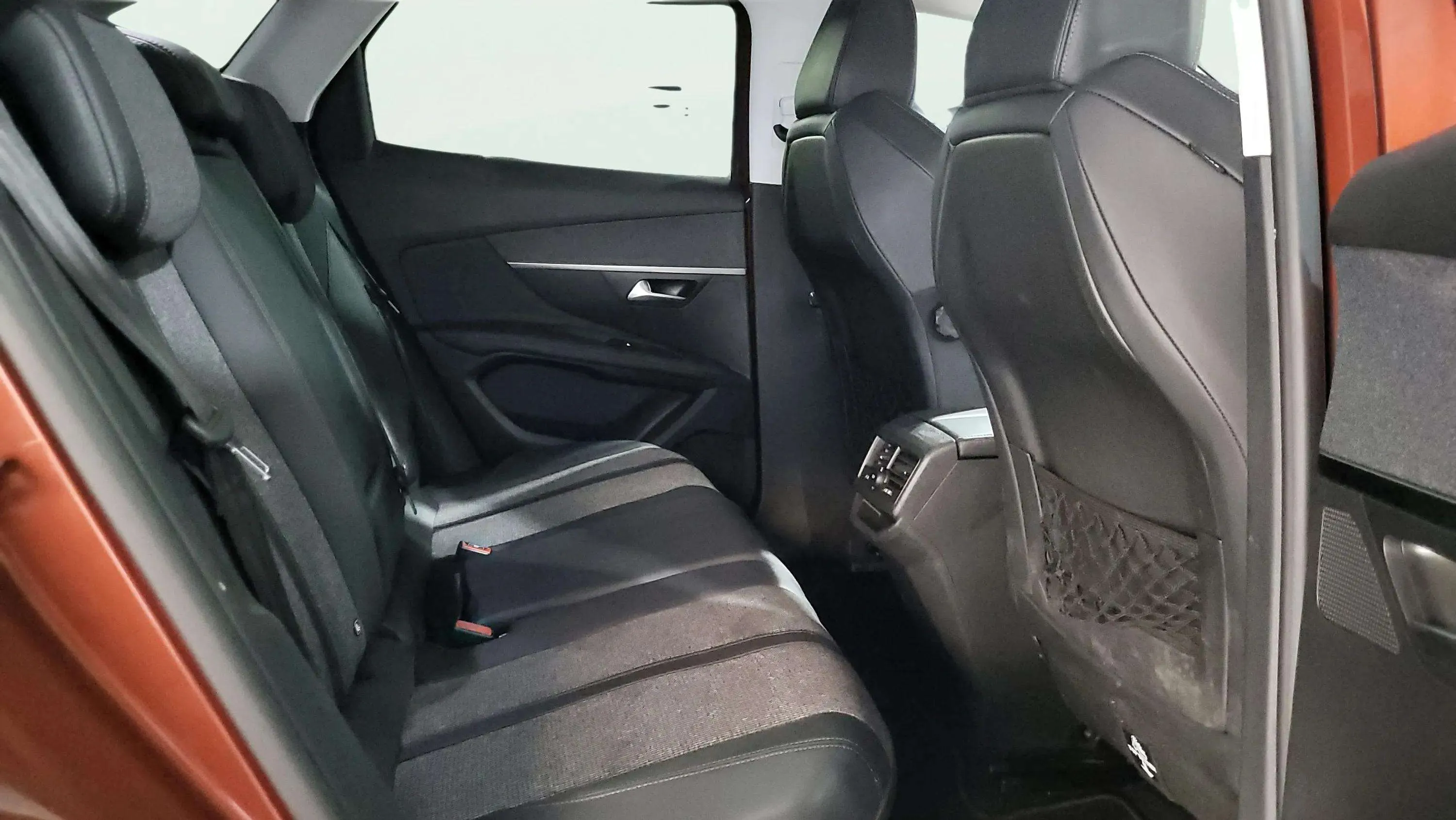 Peugeot 3008 1.5L BlueHDi Allure - foto 10