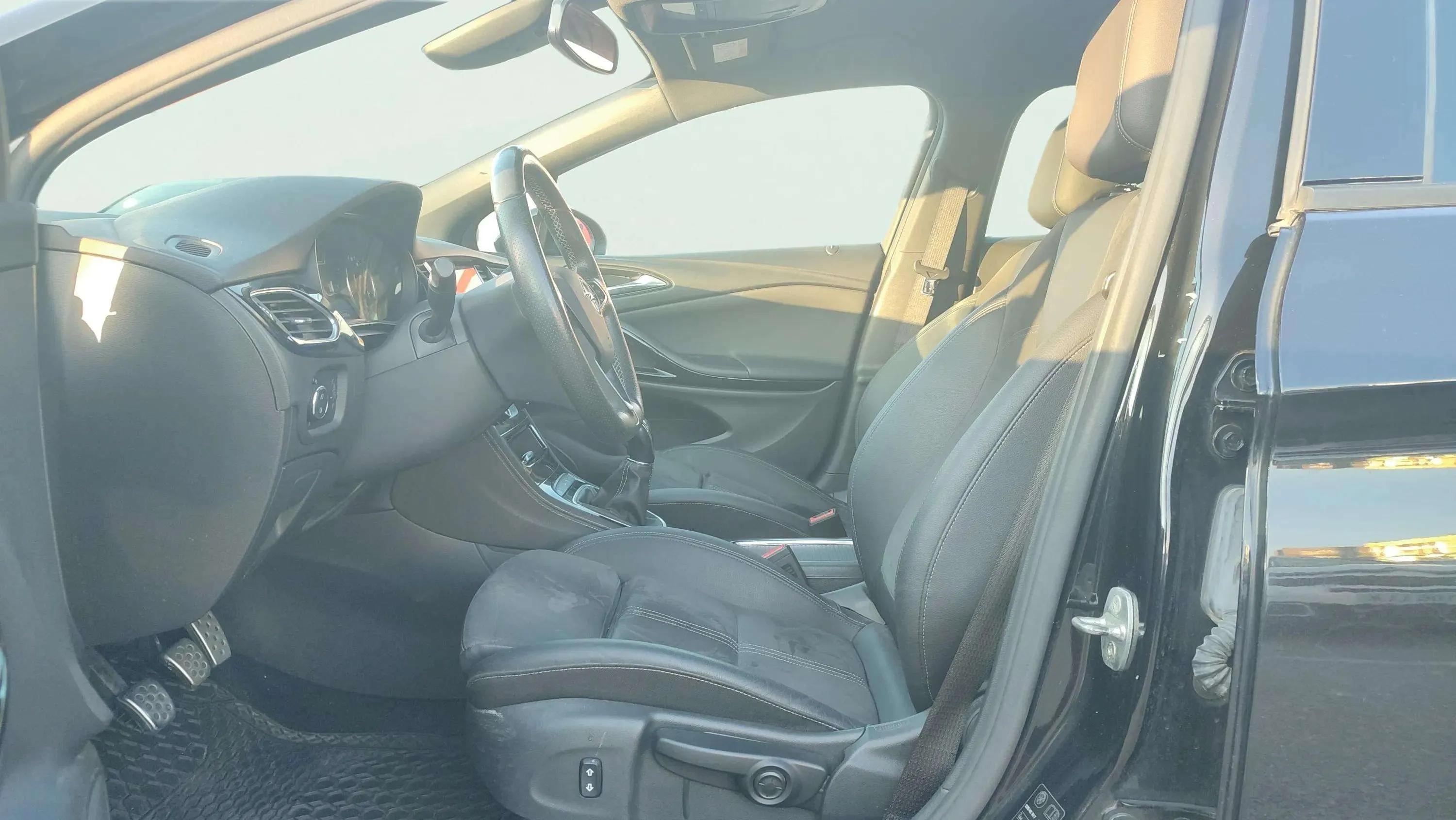 Opel Astra 1.2T SHR Ultimate - foto 11
