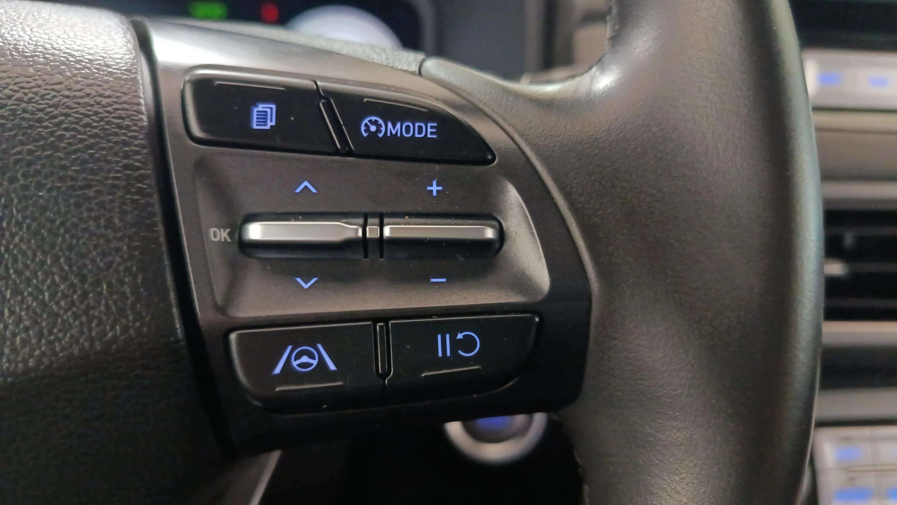 Hyundai Kona EV Maxx - foto 18