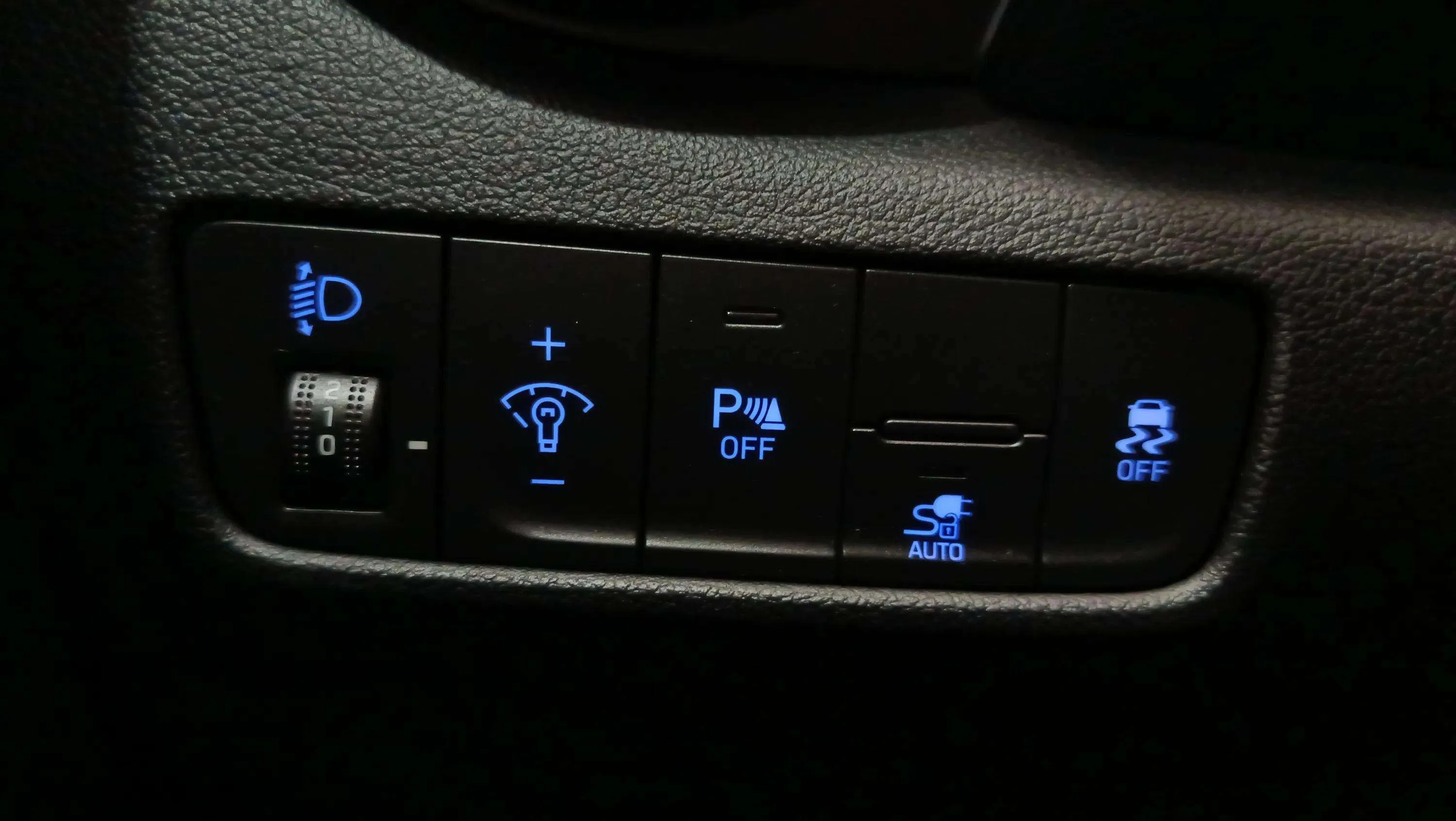 Hyundai Kona EV Maxx - foto 16