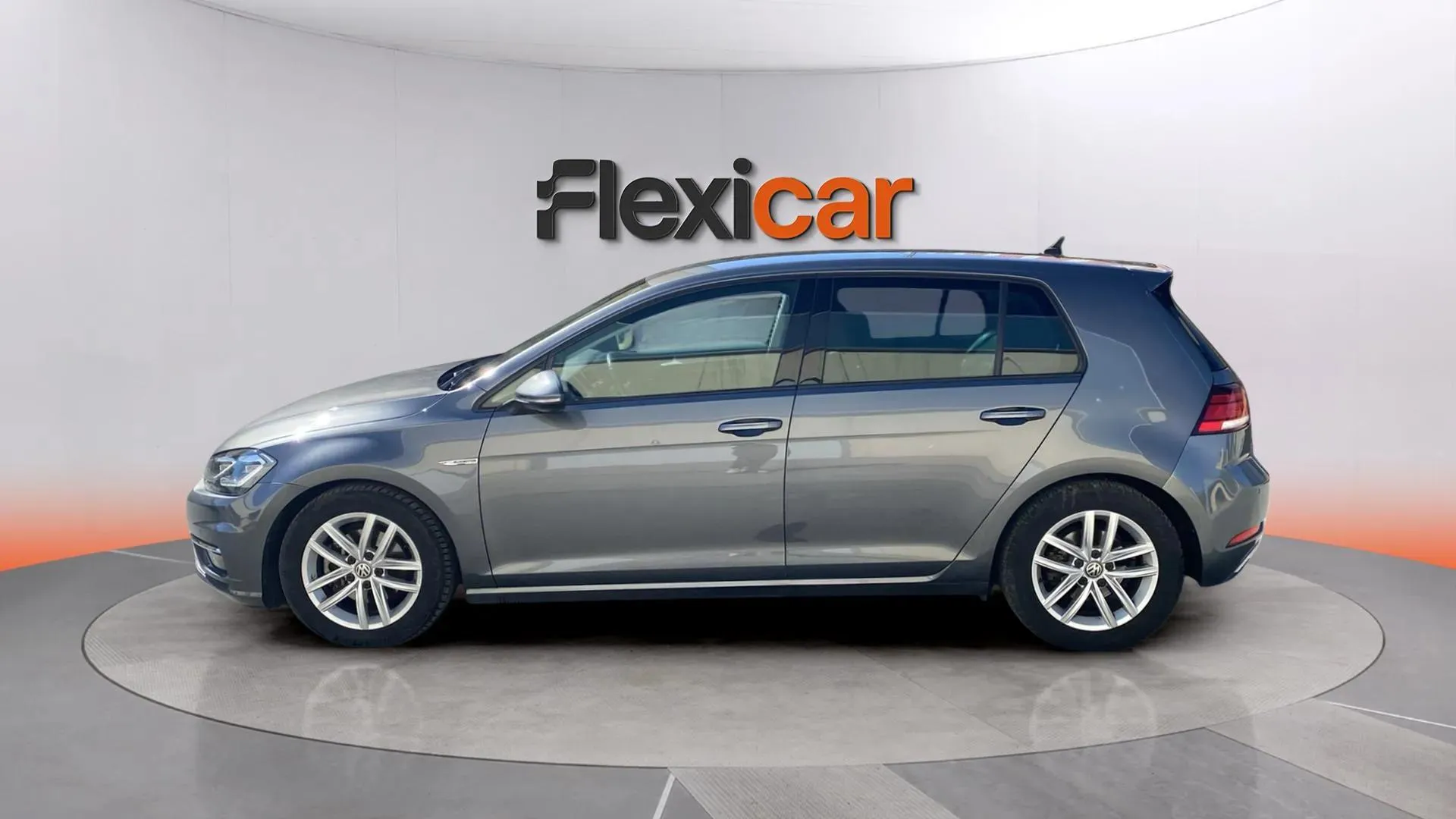 Volkswagen Golf X - foto 6