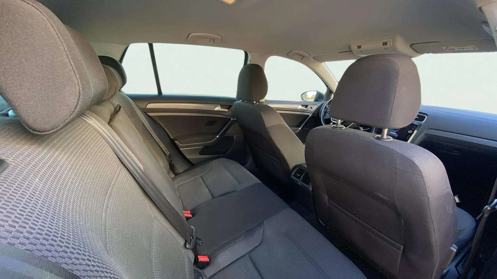 Volkswagen Golf X - foto 16
