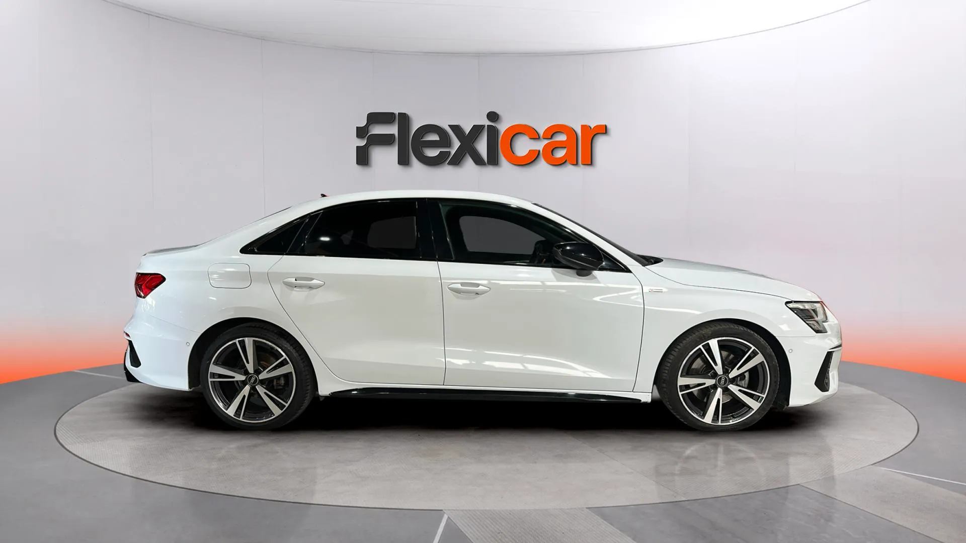 Audi A3 Sedan 35 TFSI S tronic - foto 8