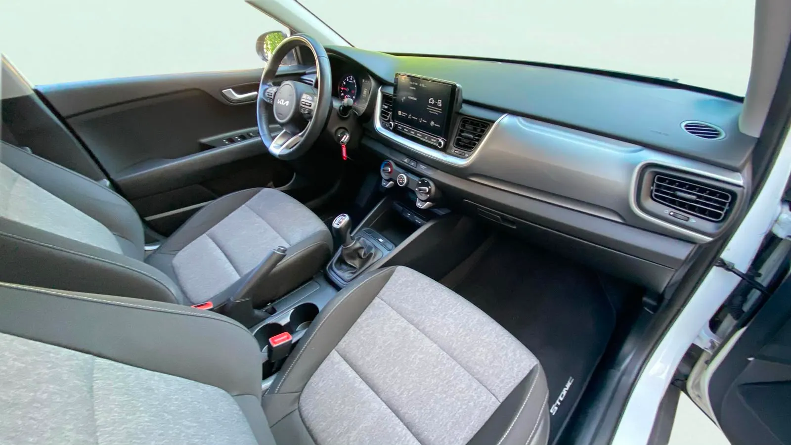 Kia Stonic 1.0 T-GDi MHEV iMT Concept - foto 21