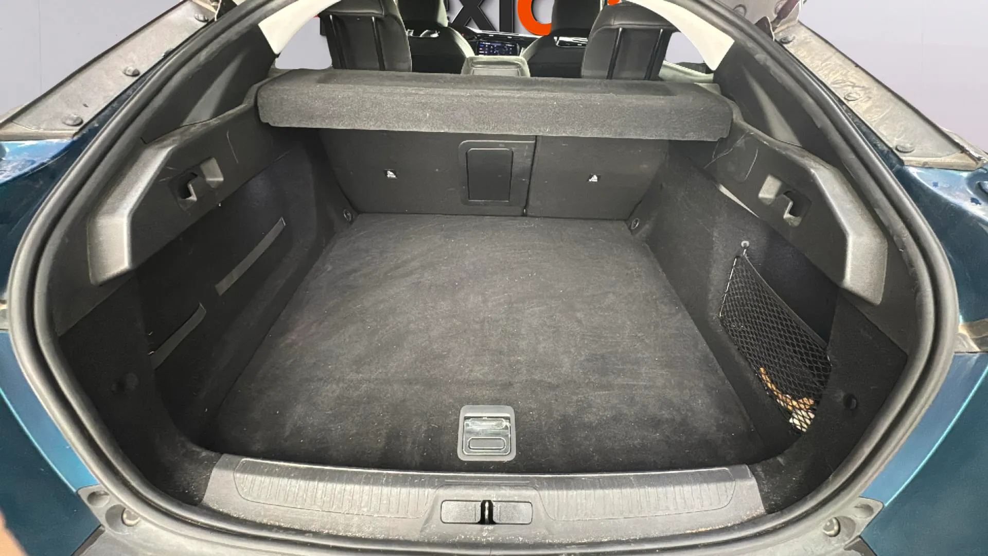 Peugeot 408 Allure PHEV 180 e-EAT8 - foto 18