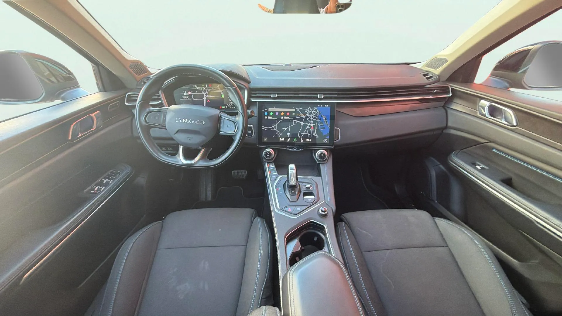 Lynk & Co 01 1.5 PHEV - foto 13
