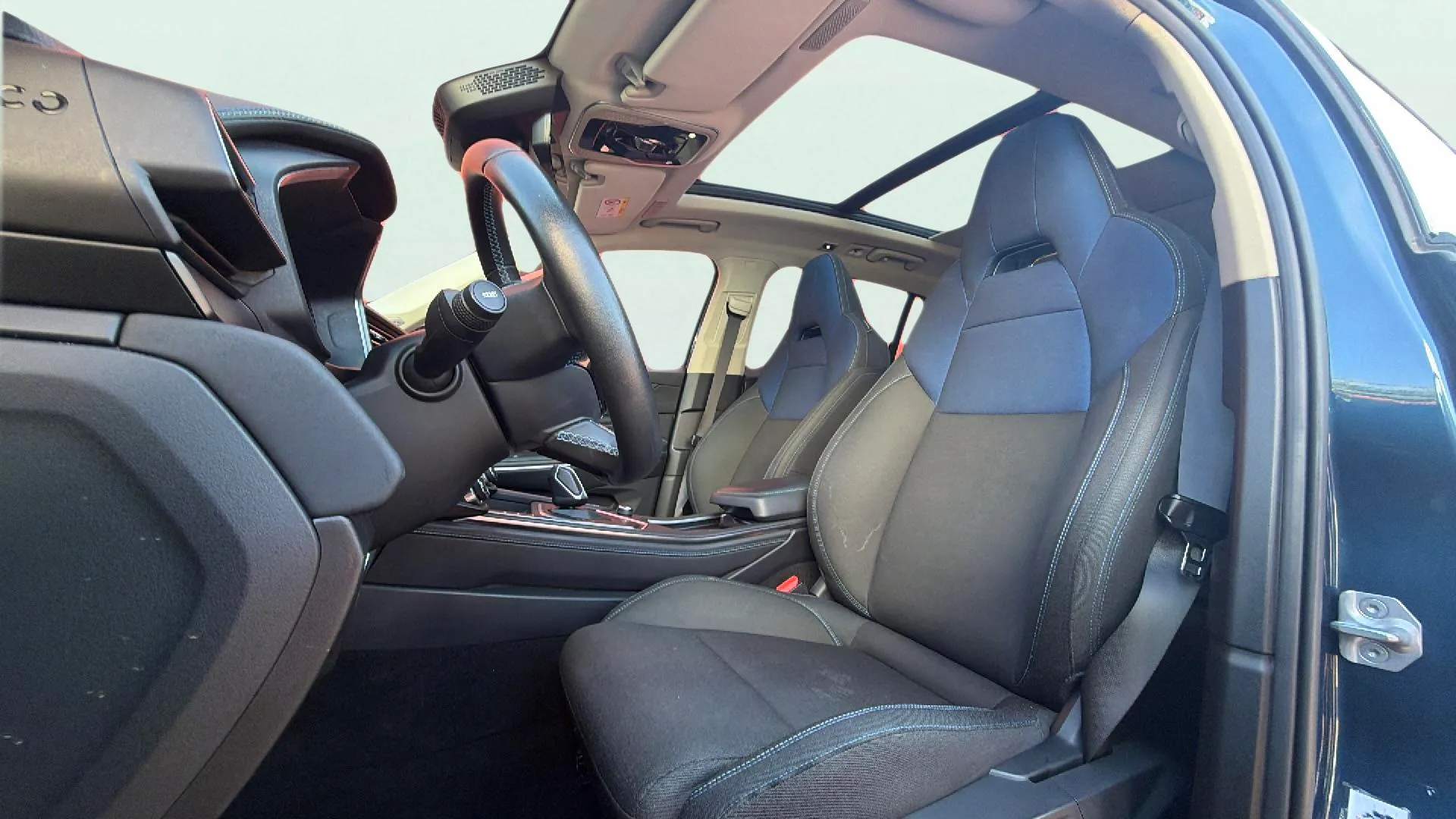 Lynk & Co 01 1.5 PHEV - foto 15