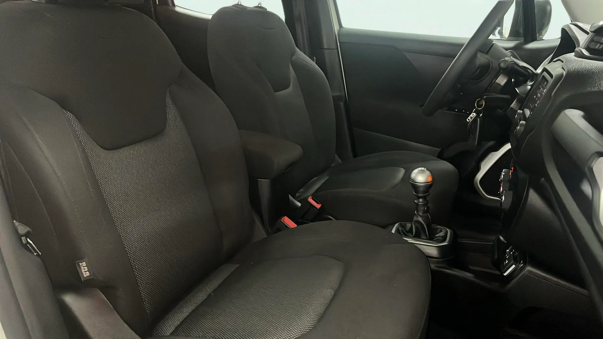 Jeep Renegade 1.0G Sport 4x2 - foto 12