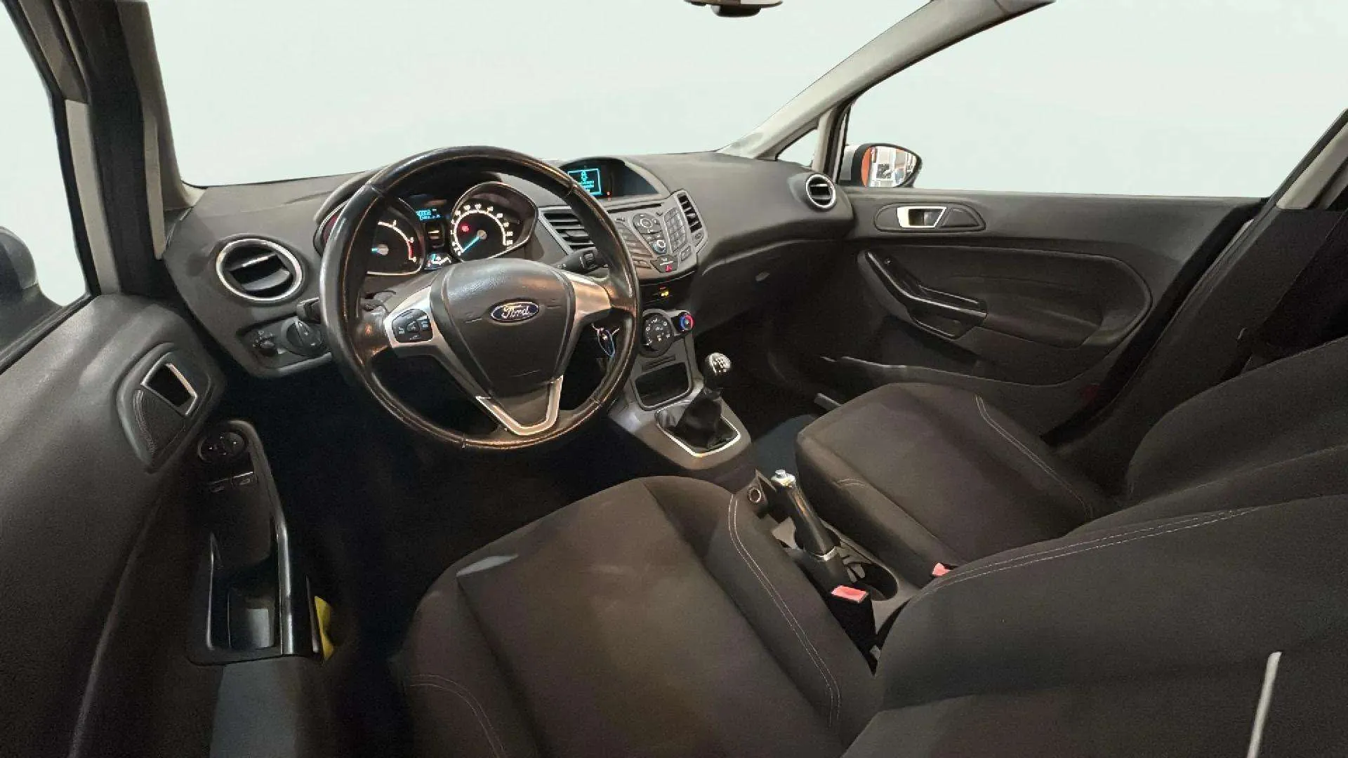 Ford Fiesta 1.5 TDCi Trend - foto 16