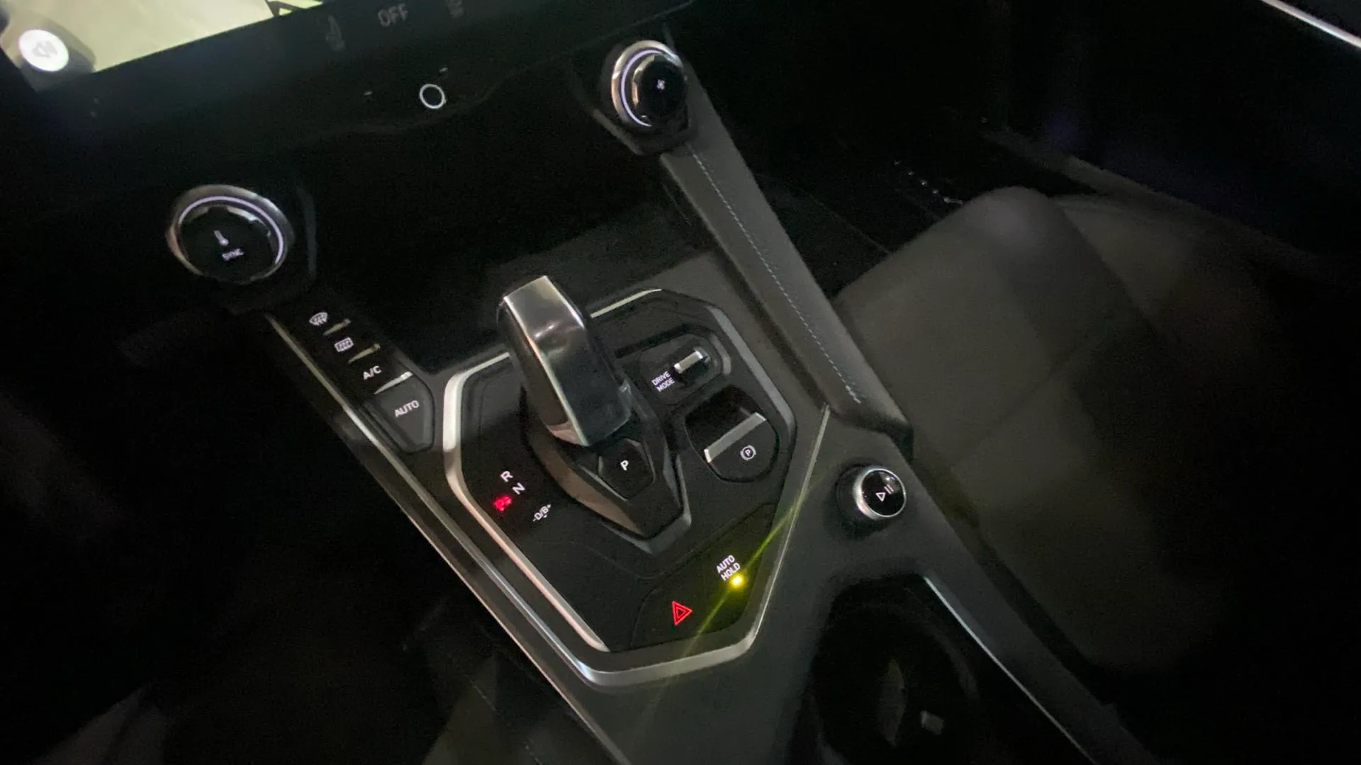 Lynk & Co 01 1.5 PHEV 6. - foto 11