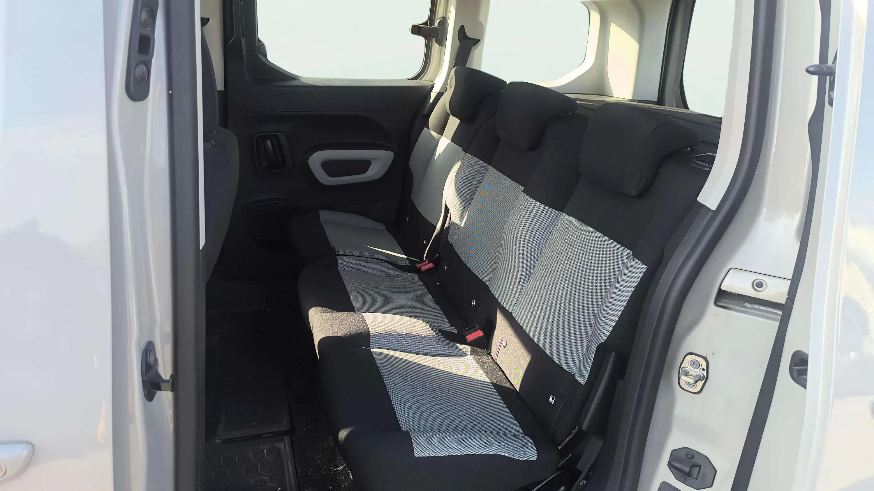Citroën Berlingo Talla M BlueHDi 100 Shine - foto 14