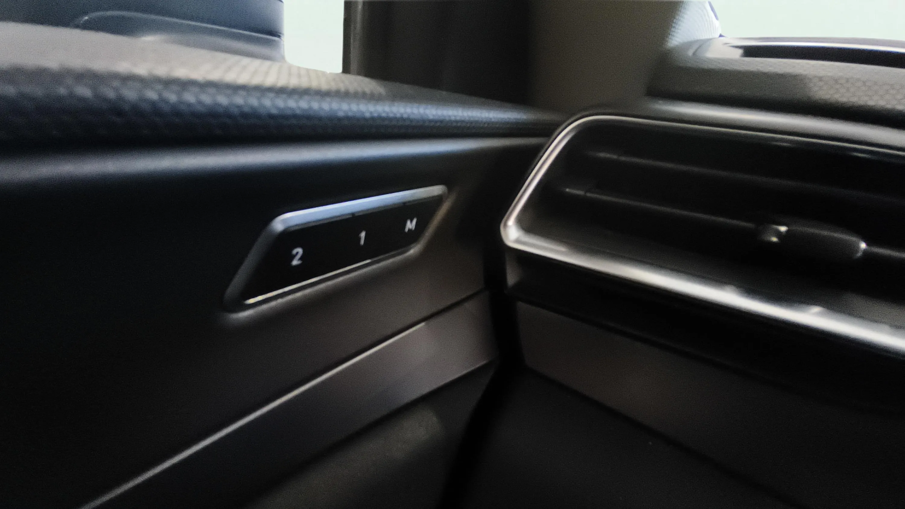 Lynk & Co 01 1.5 PHEV - foto 18