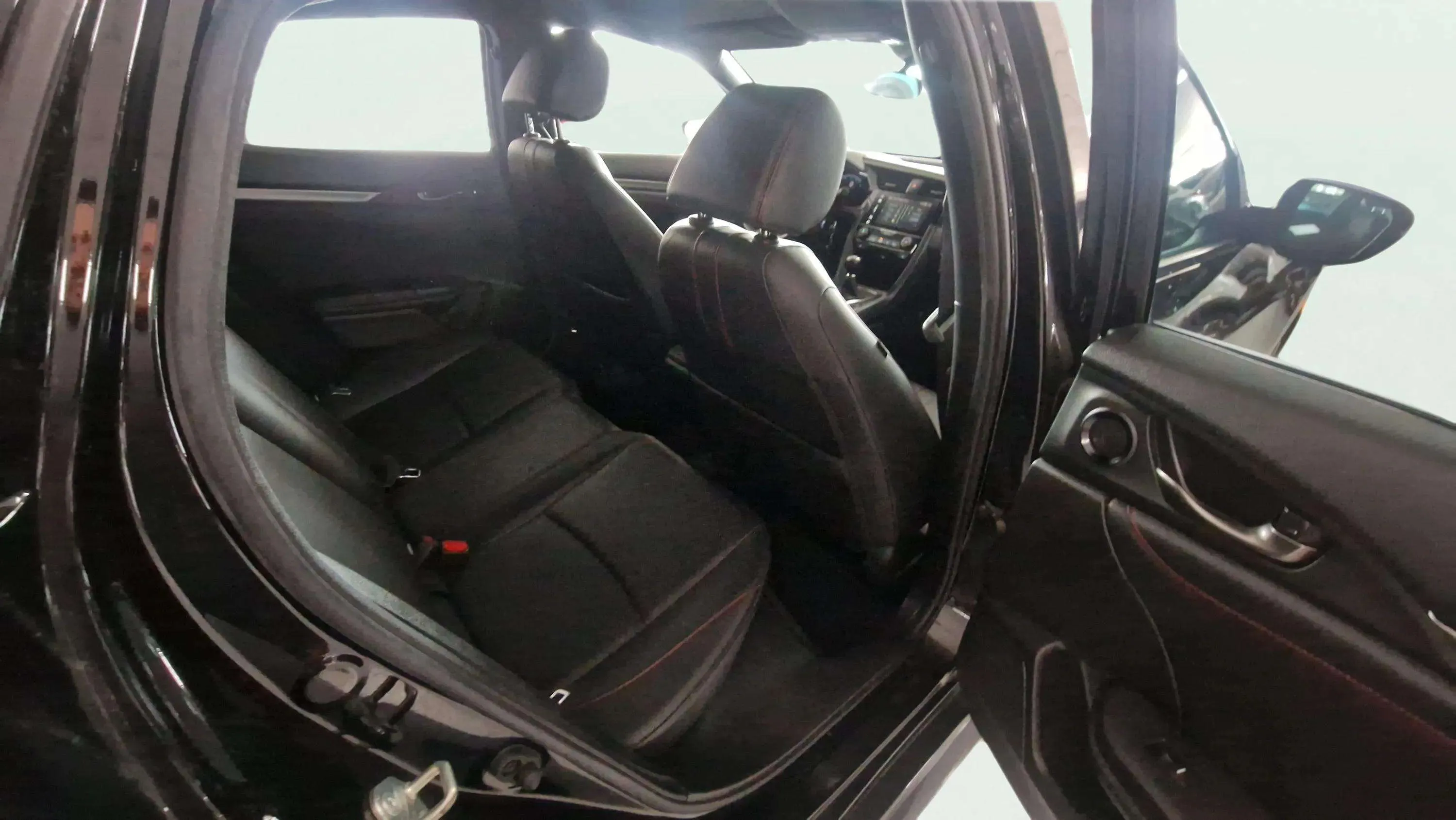 Honda Civic 1.0 I-VTEC Turbo Elegance NAV - foto 23