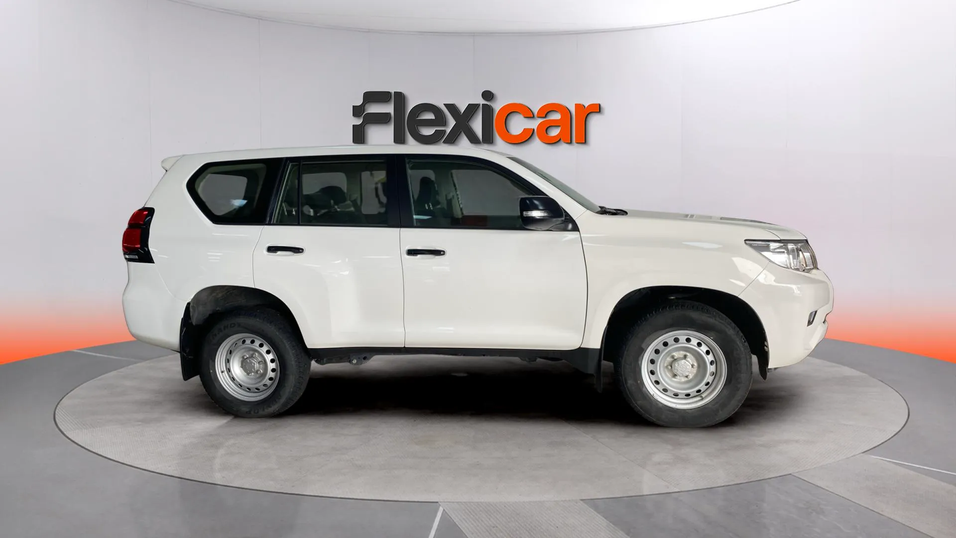 Toyota Land Cruiser 2.8 D-4D GX - foto 3