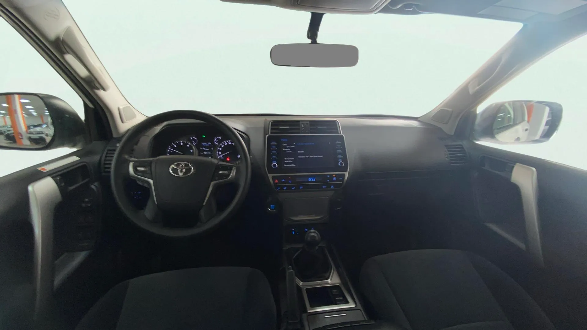 Toyota Land Cruiser 2.8 D-4D GX - foto 13