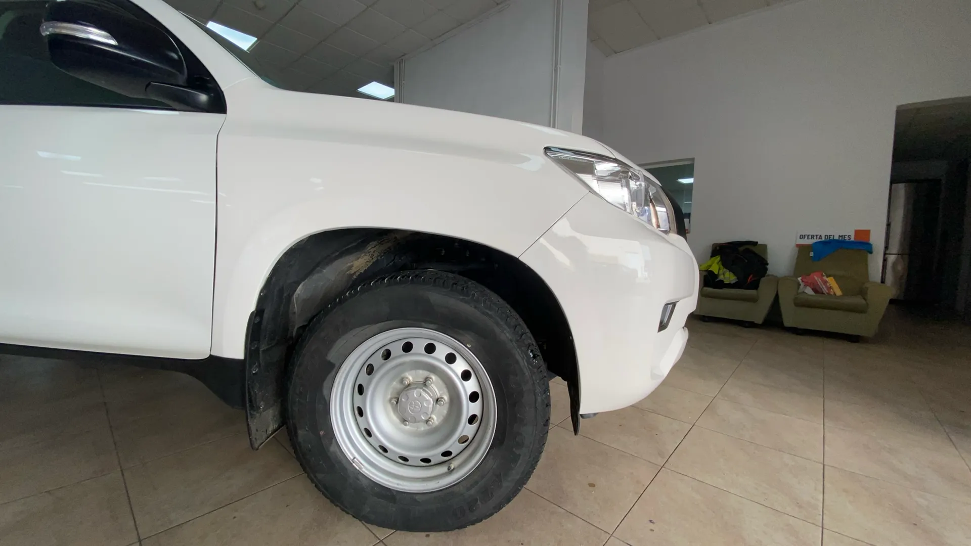 Toyota Land Cruiser 2.8 D-4D GX - foto 14