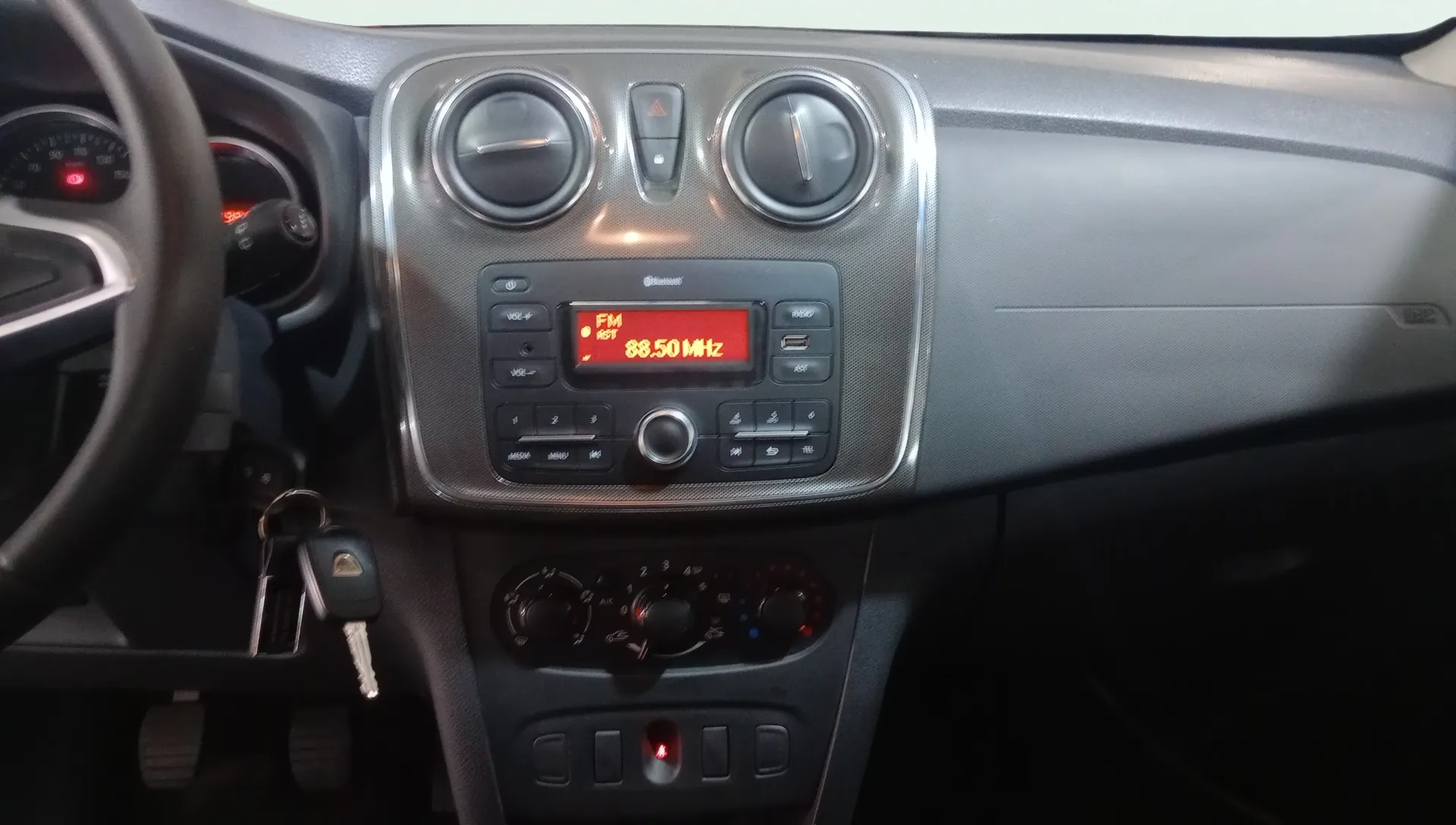 Dacia Sandero Access 1.0 SS - foto 11